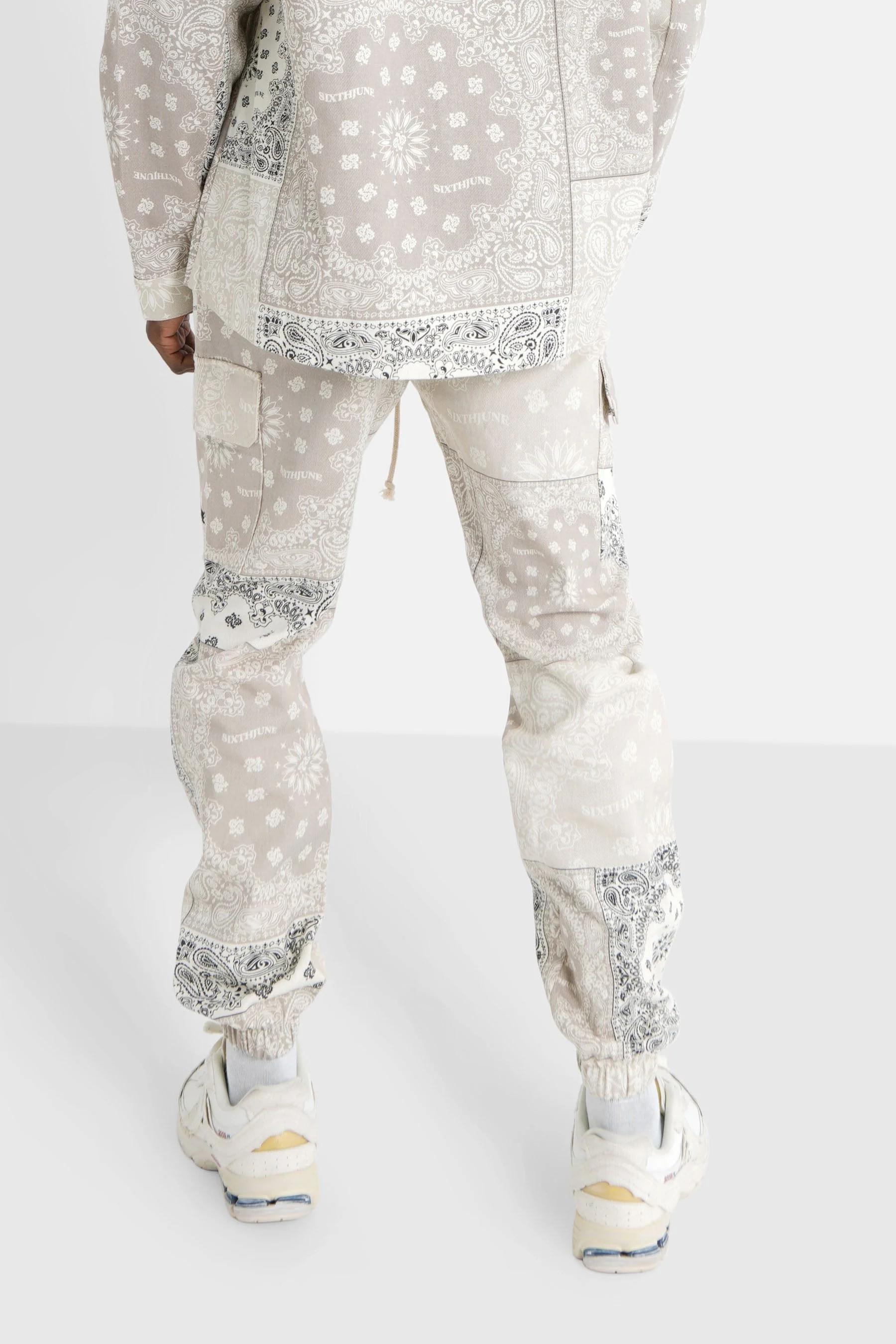 Pantalon cargo bandana patchwork Beige - Image 5
