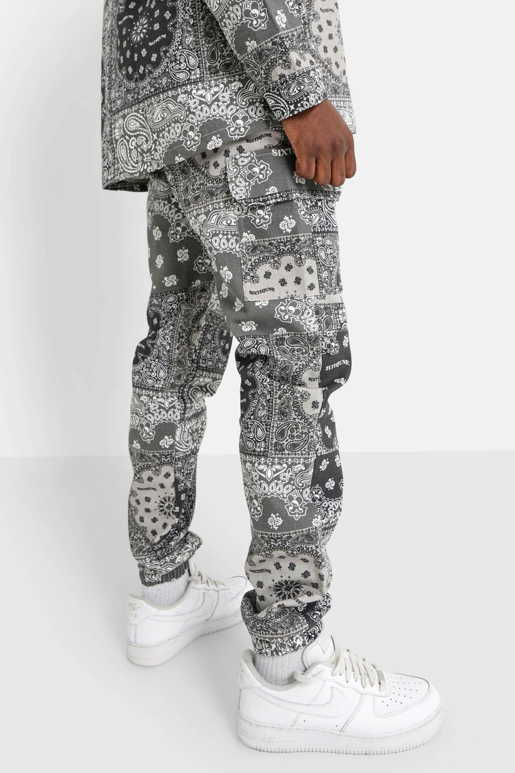 Pantalon cargo bandana patchwork Noir - Image 4