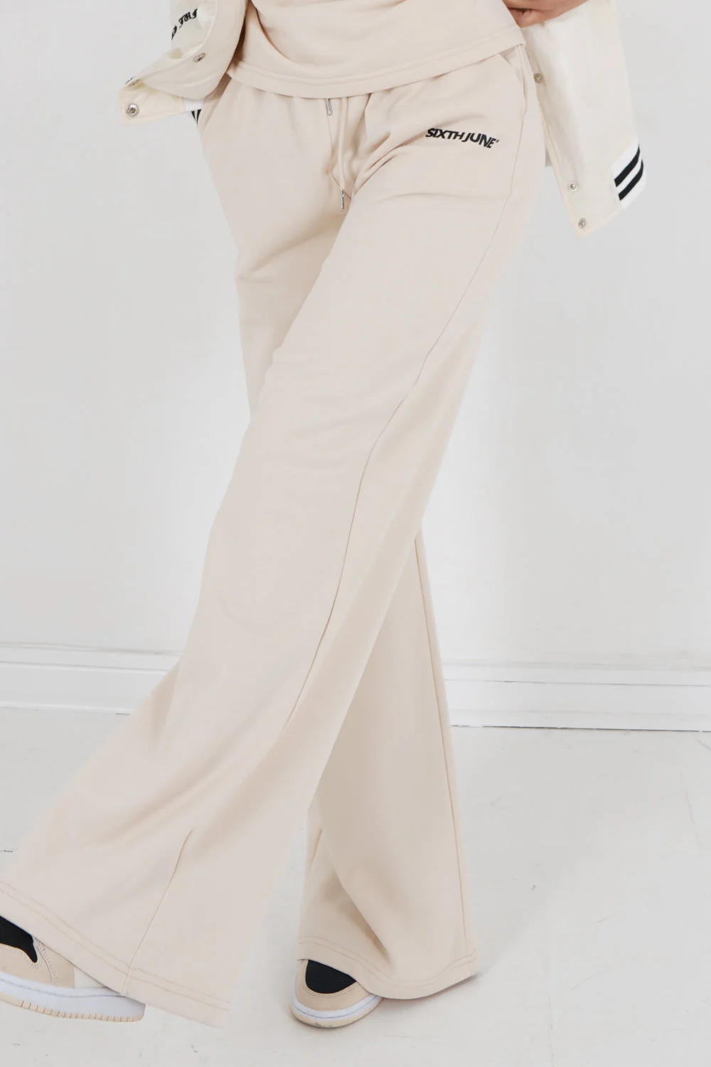 Jogging jambes larges Beige - Image 2