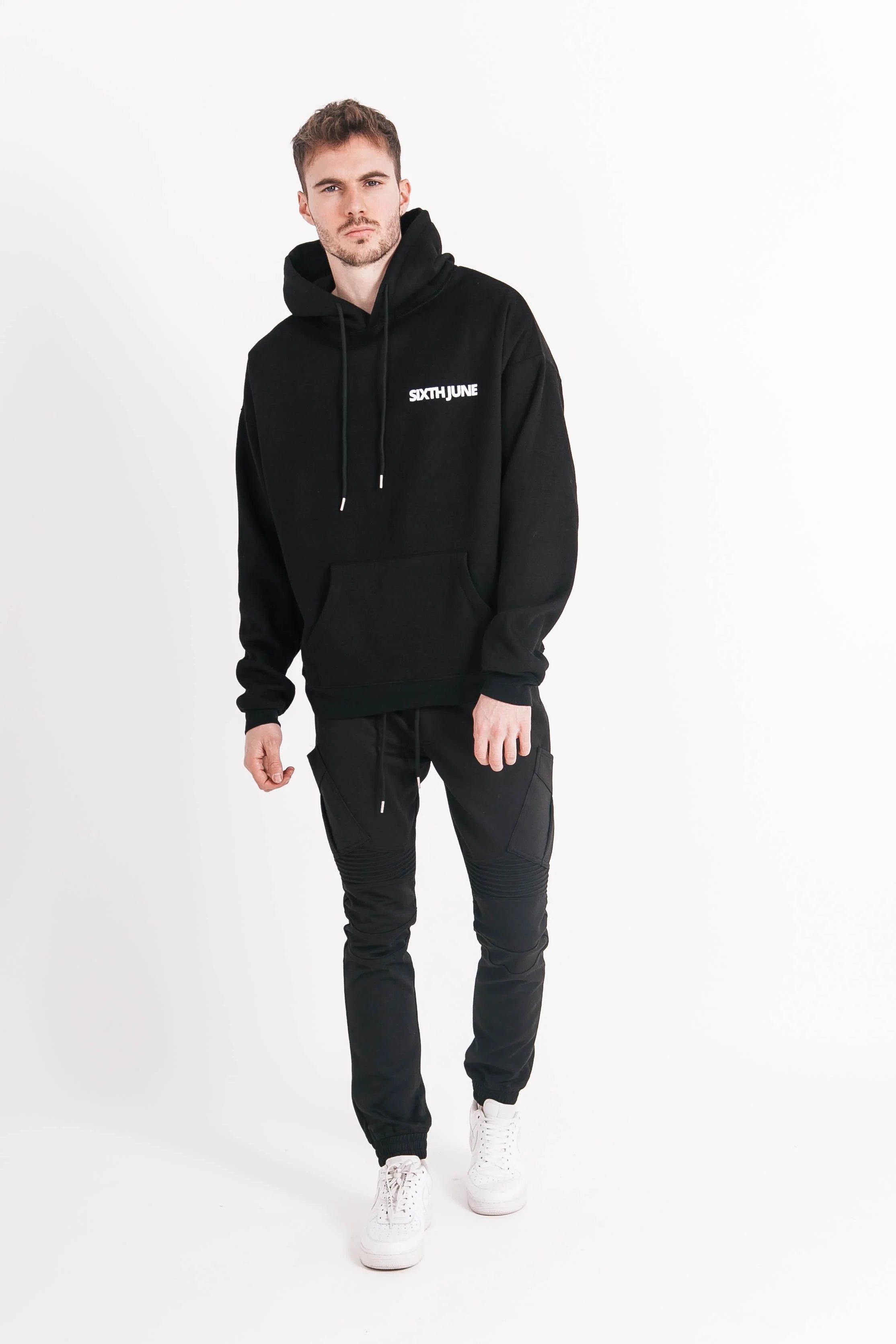 Sweat capuche oversize logo décalé Noir - Image 2