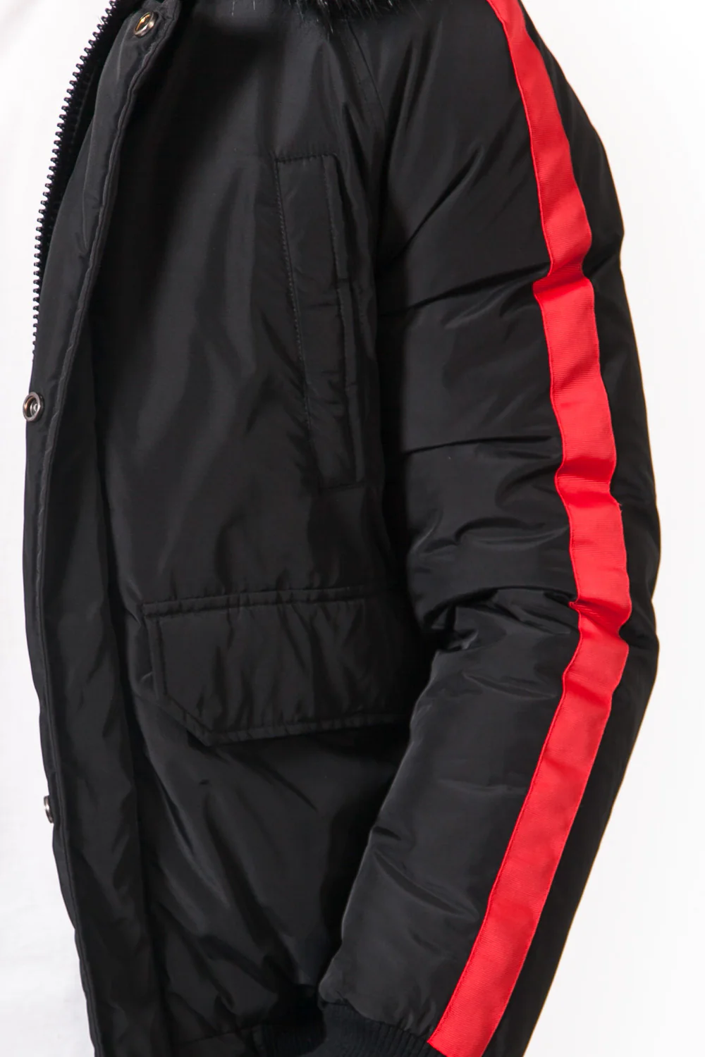 Blouson bandes fourrure noir rouge - Image 3