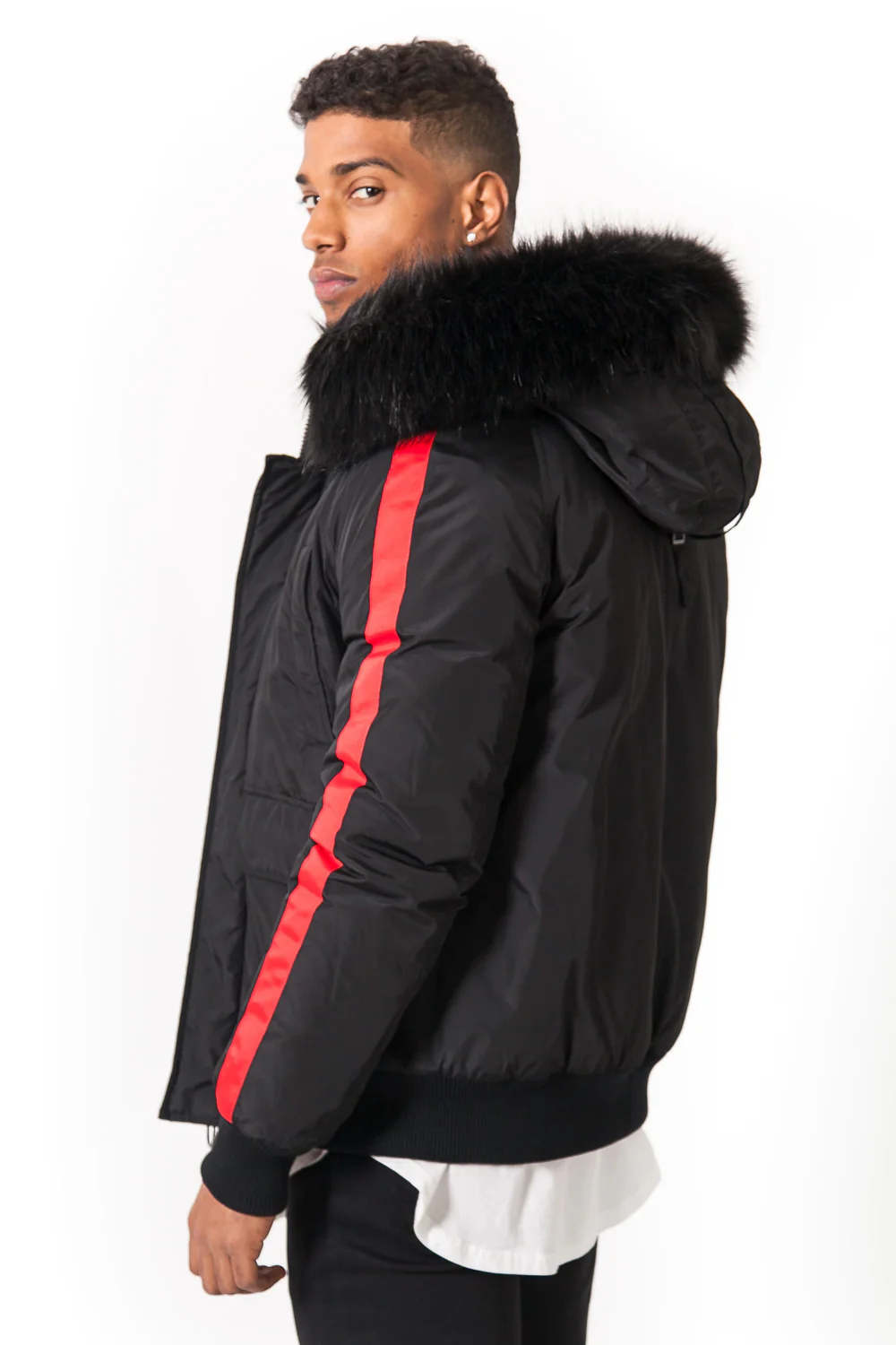 Blouson bandes fourrure noir rouge - Image 5