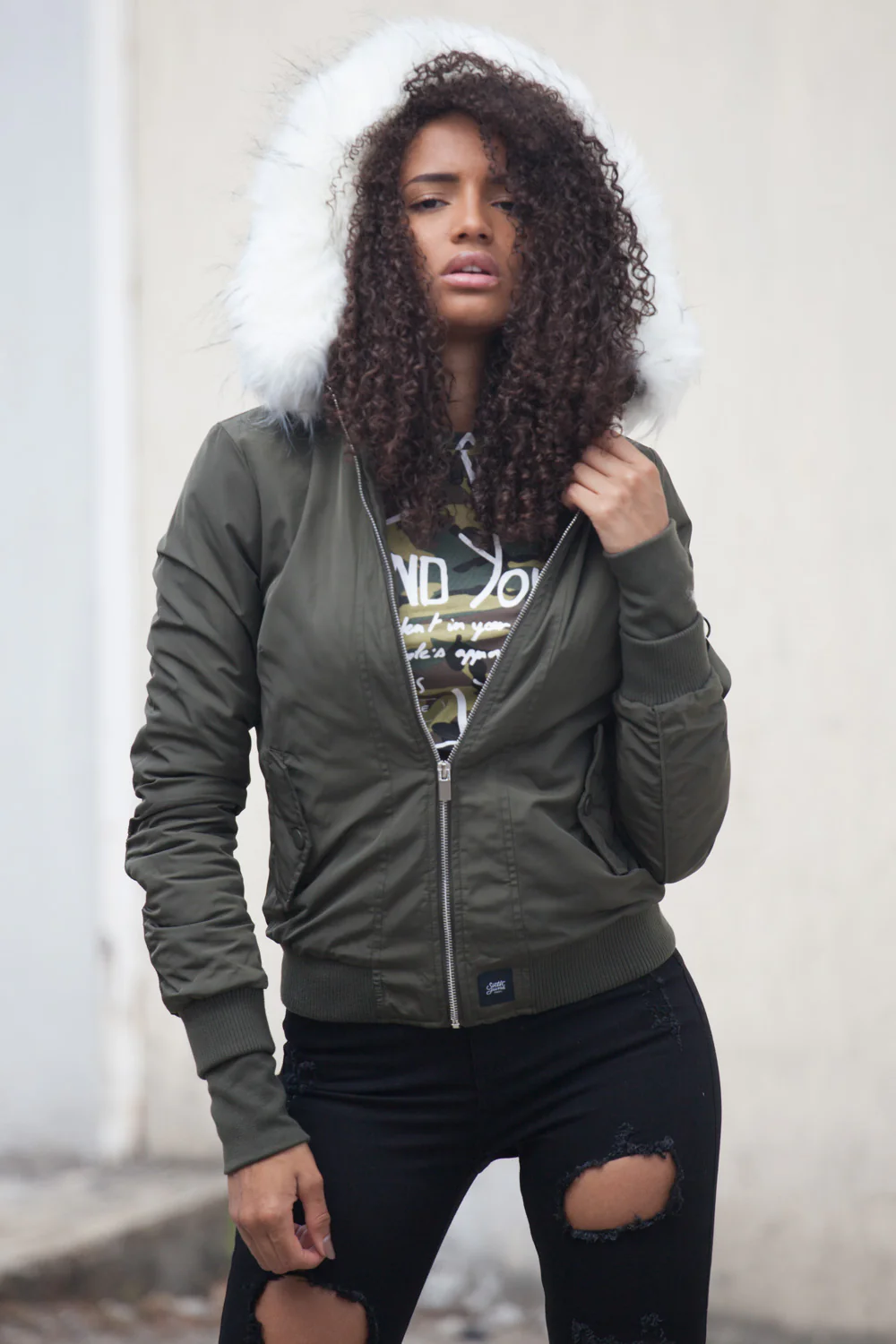 Bomber Femme capuche fourrure kaki blanc W2030CJA - Image 4