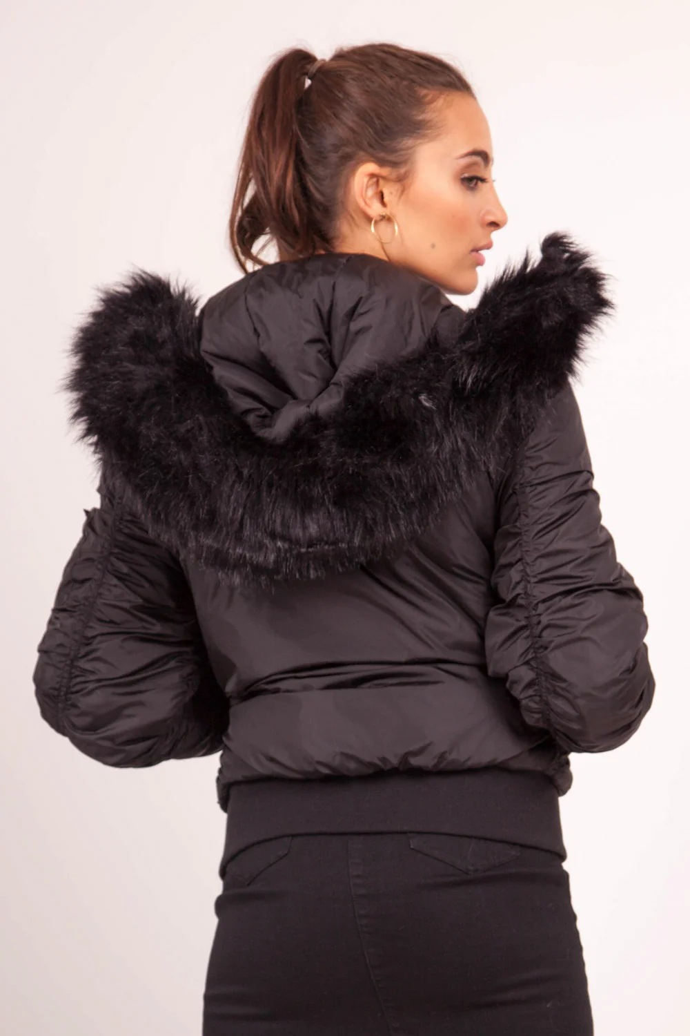 Bomber capuche fourrure noir - Image 3