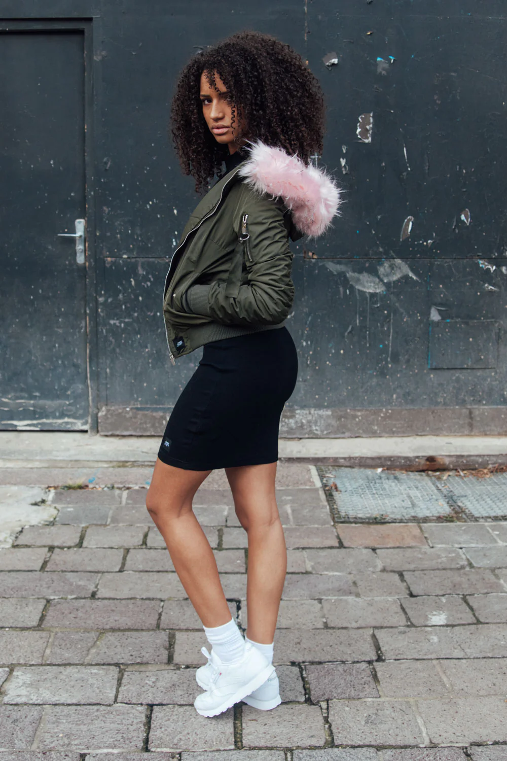 Bomber Femme capuche fourrure kaki rose clair W2030CJA - Image 5