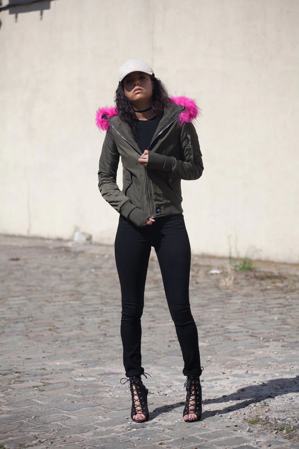 Bomber Femme capuche fourrure kaki rose W2030CJA - Image 2