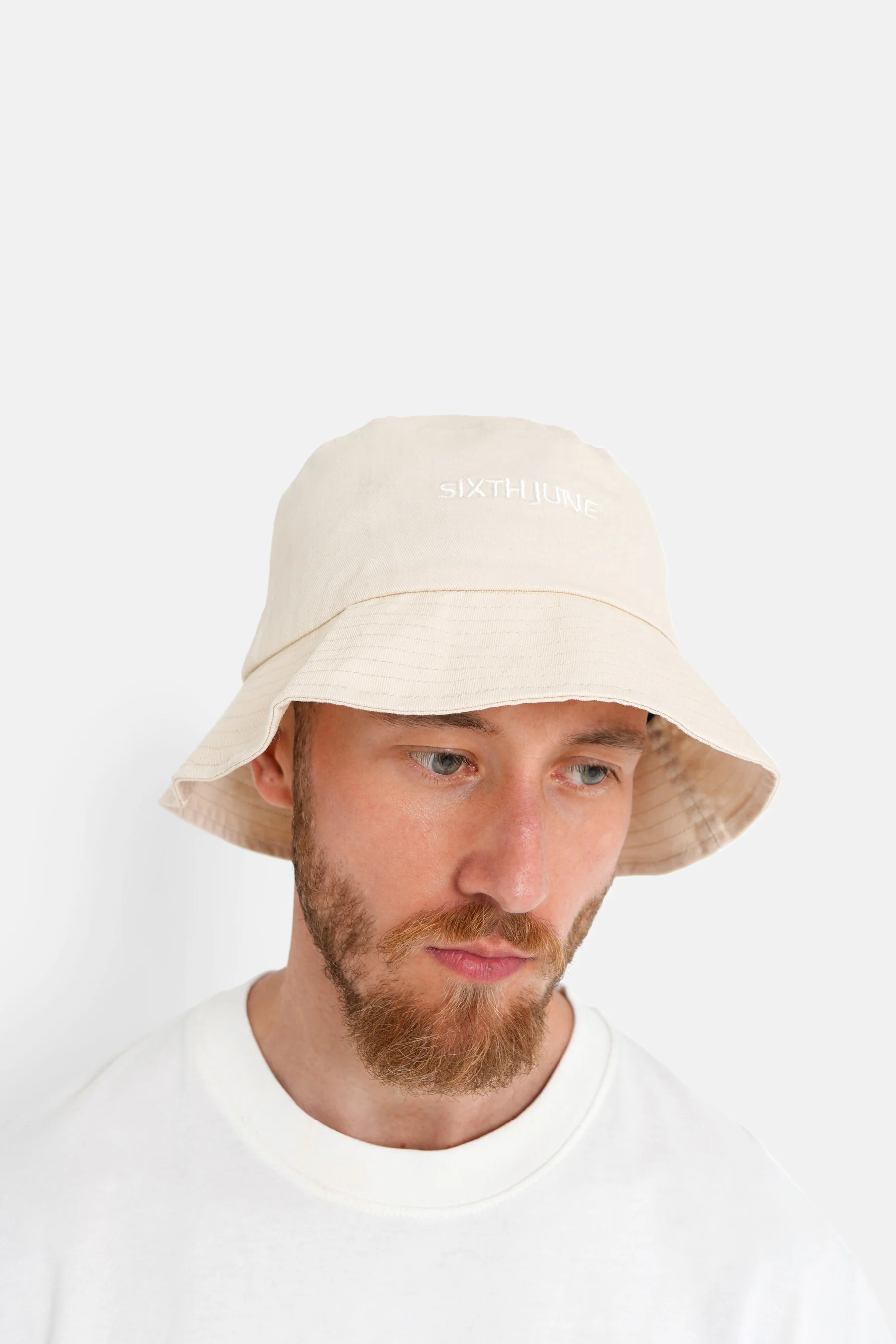 Bob logo brodé beige - Image 2