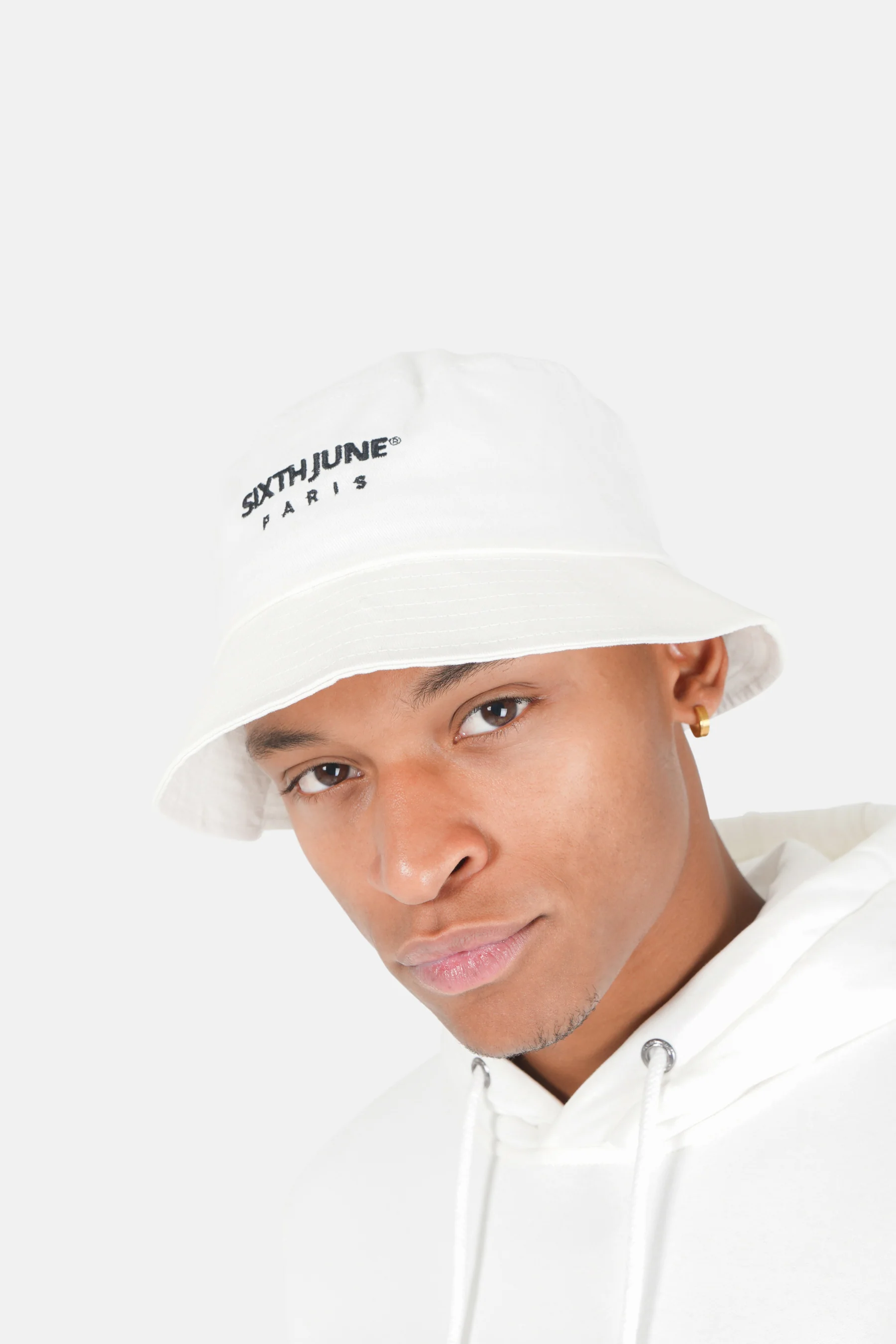 Bob logo brodé Blanc