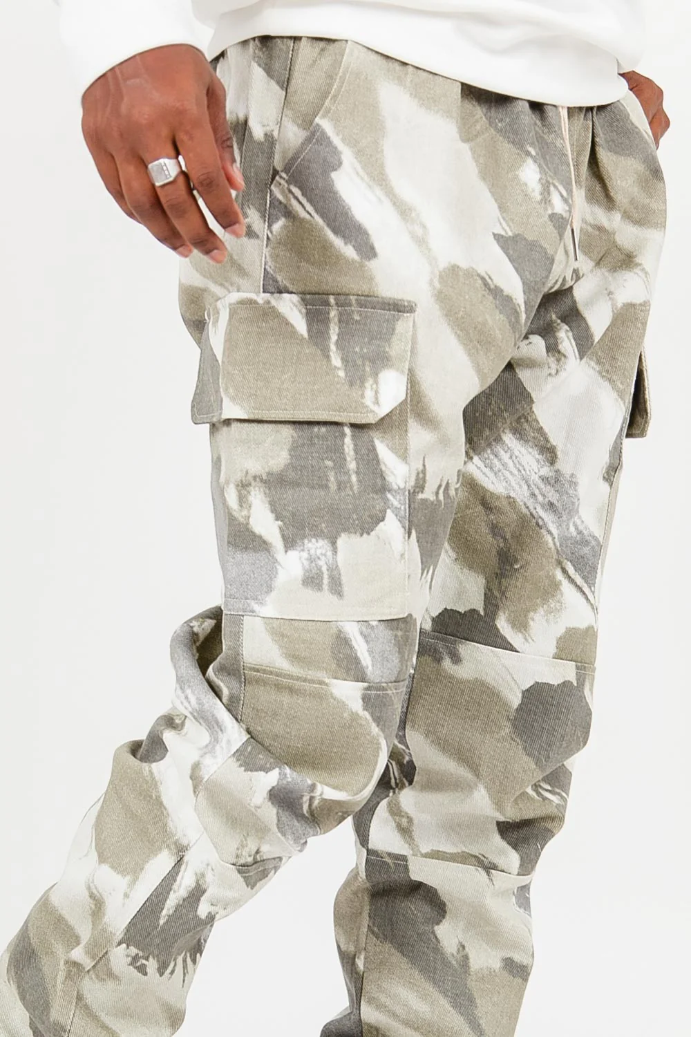 Pantalon camouflage cargo vert - Image 3