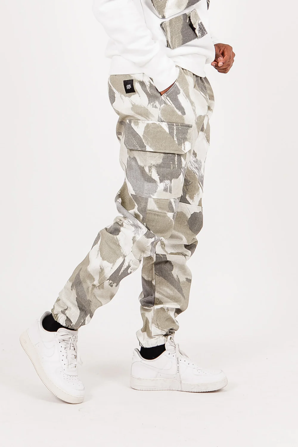 Pantalon camouflage cargo vert - Image 4