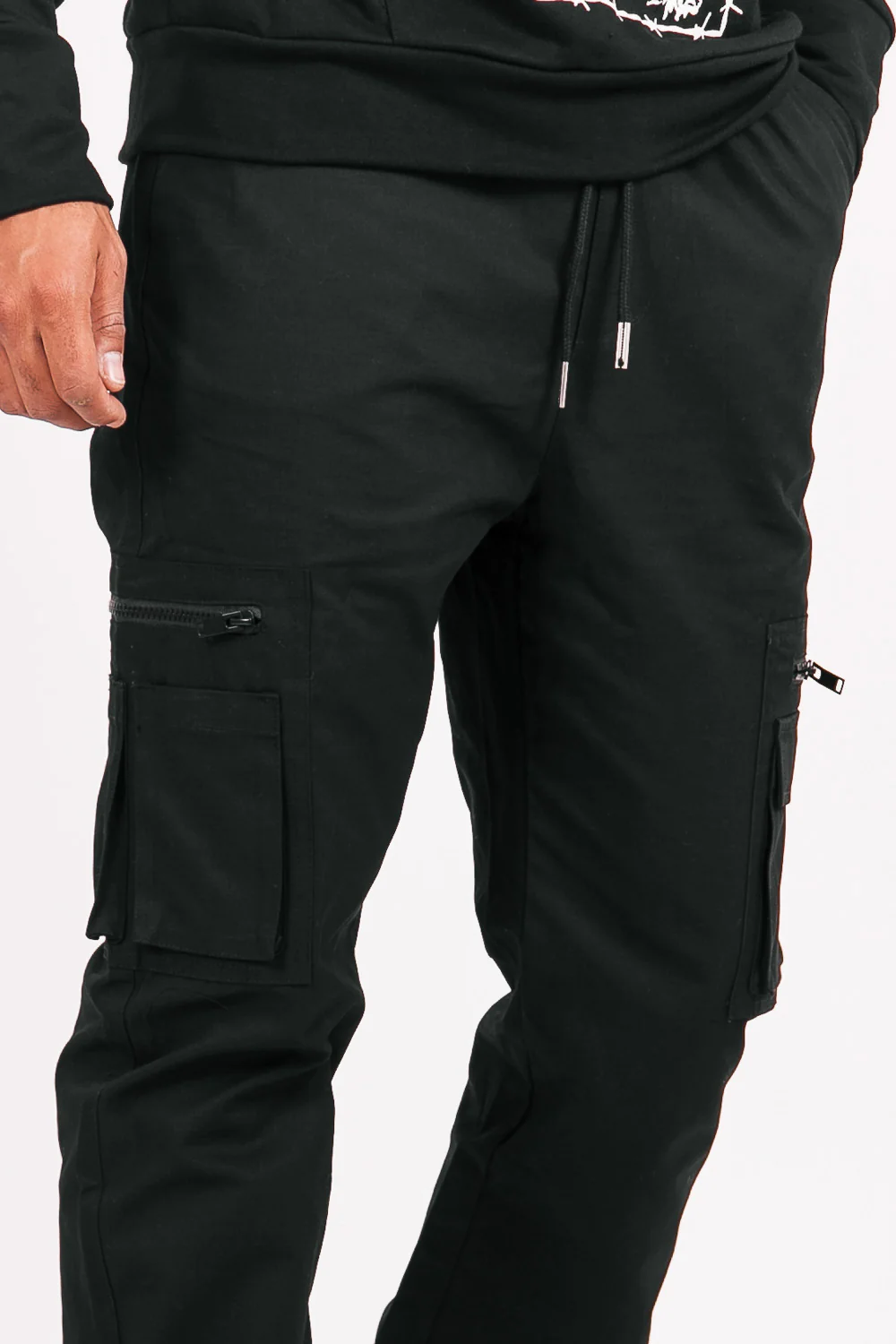 Pantalon cargo poches zip noir - Image 3