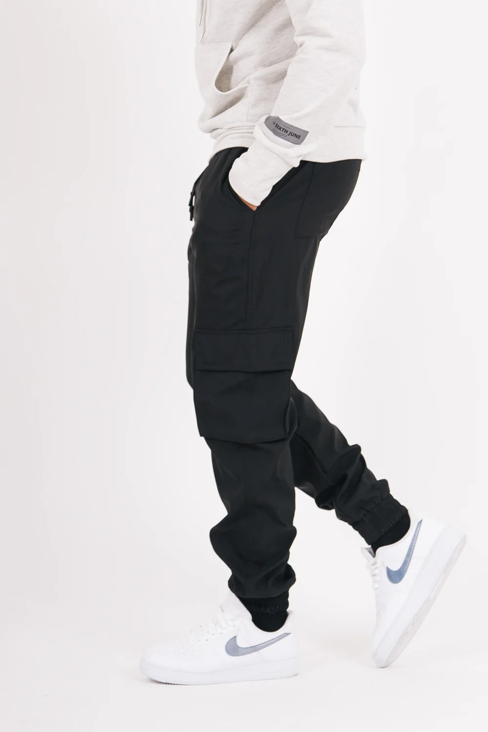 Pantalon jogging fluide noir - Image 3