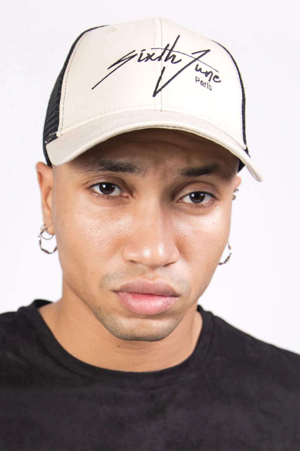 Casquette brodée signature beige - Image 2