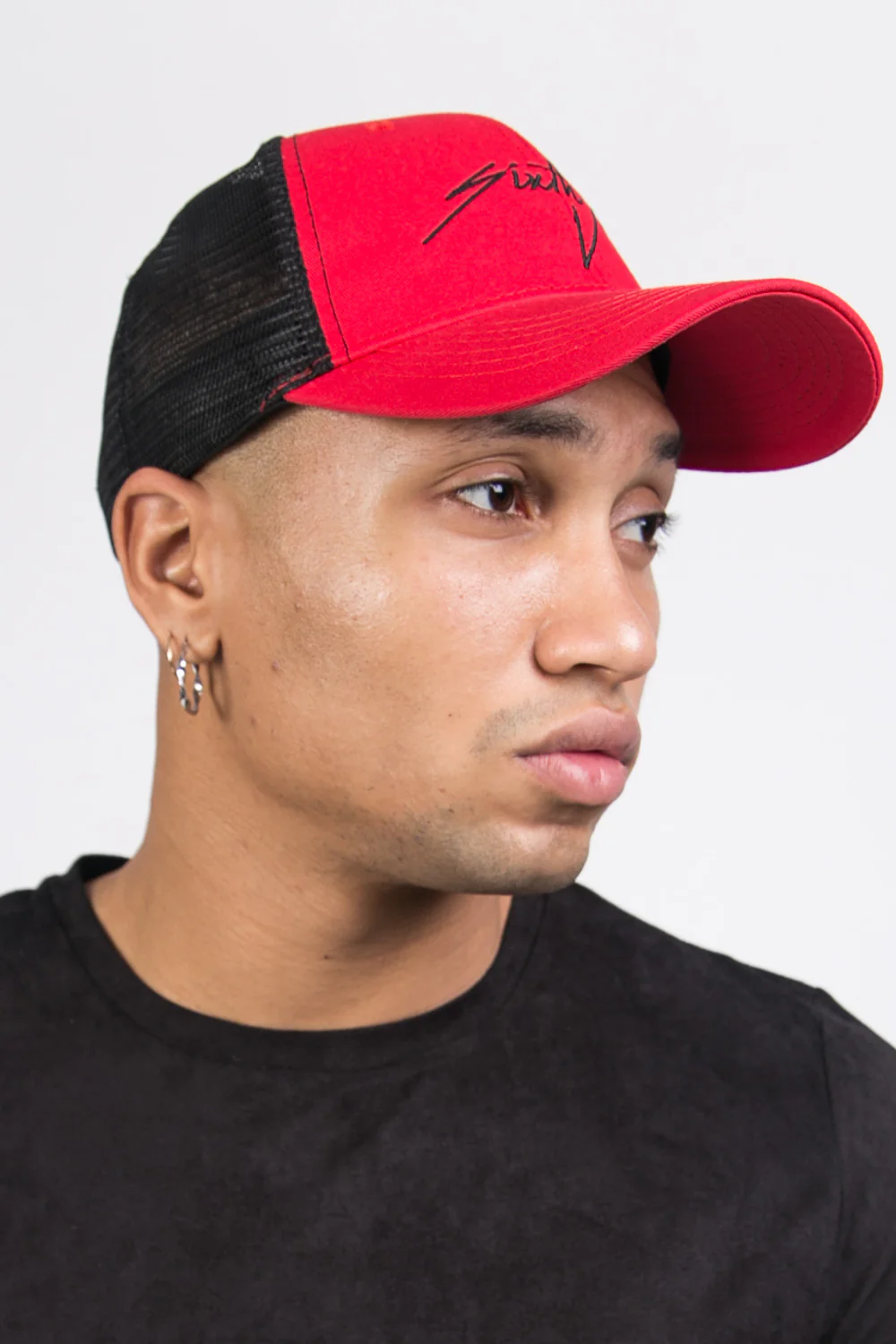 Casquette brodée signature rouge - Image 4