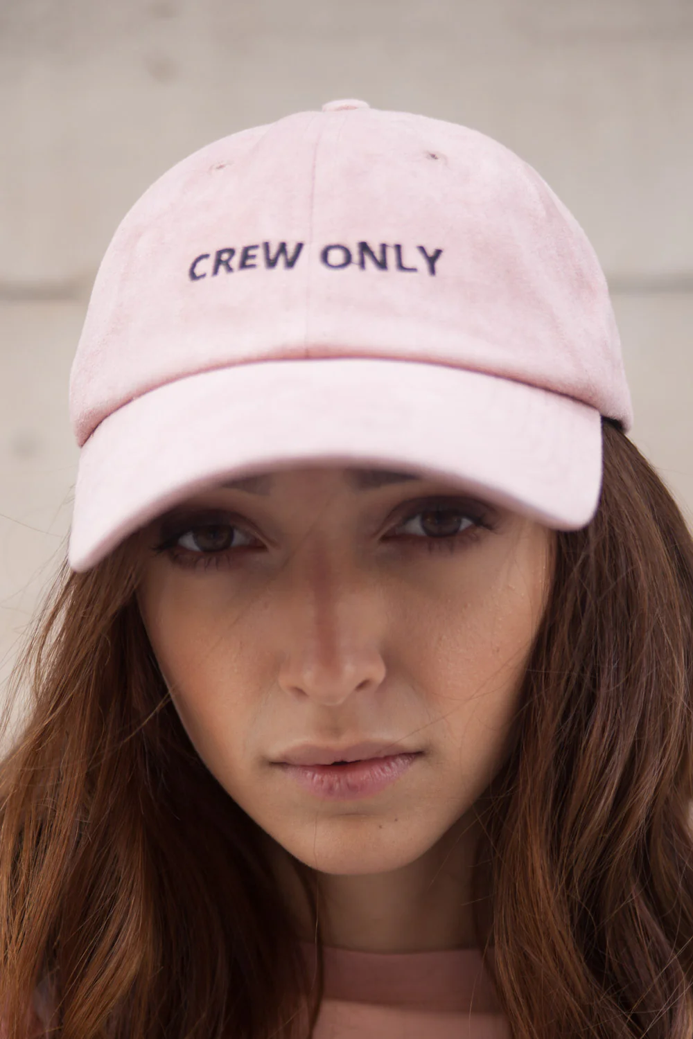 Casquette suède Crew Only rose - Image 4