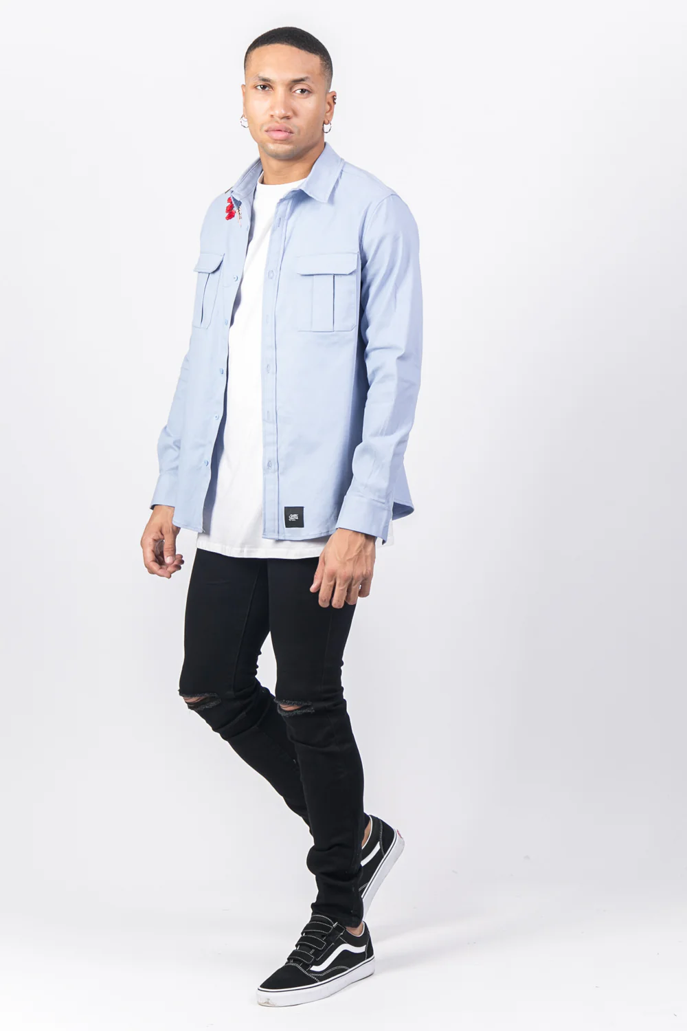 Chemise broderie roses bleu - Image 4