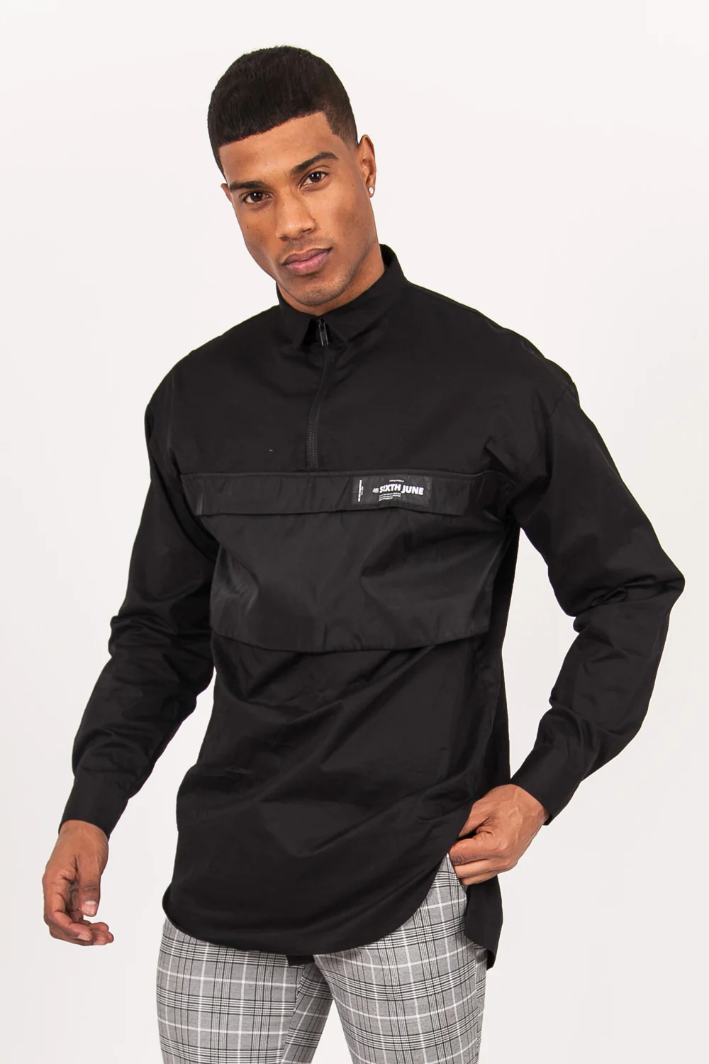 Chemise enfilable poche centrale noir - Image 2