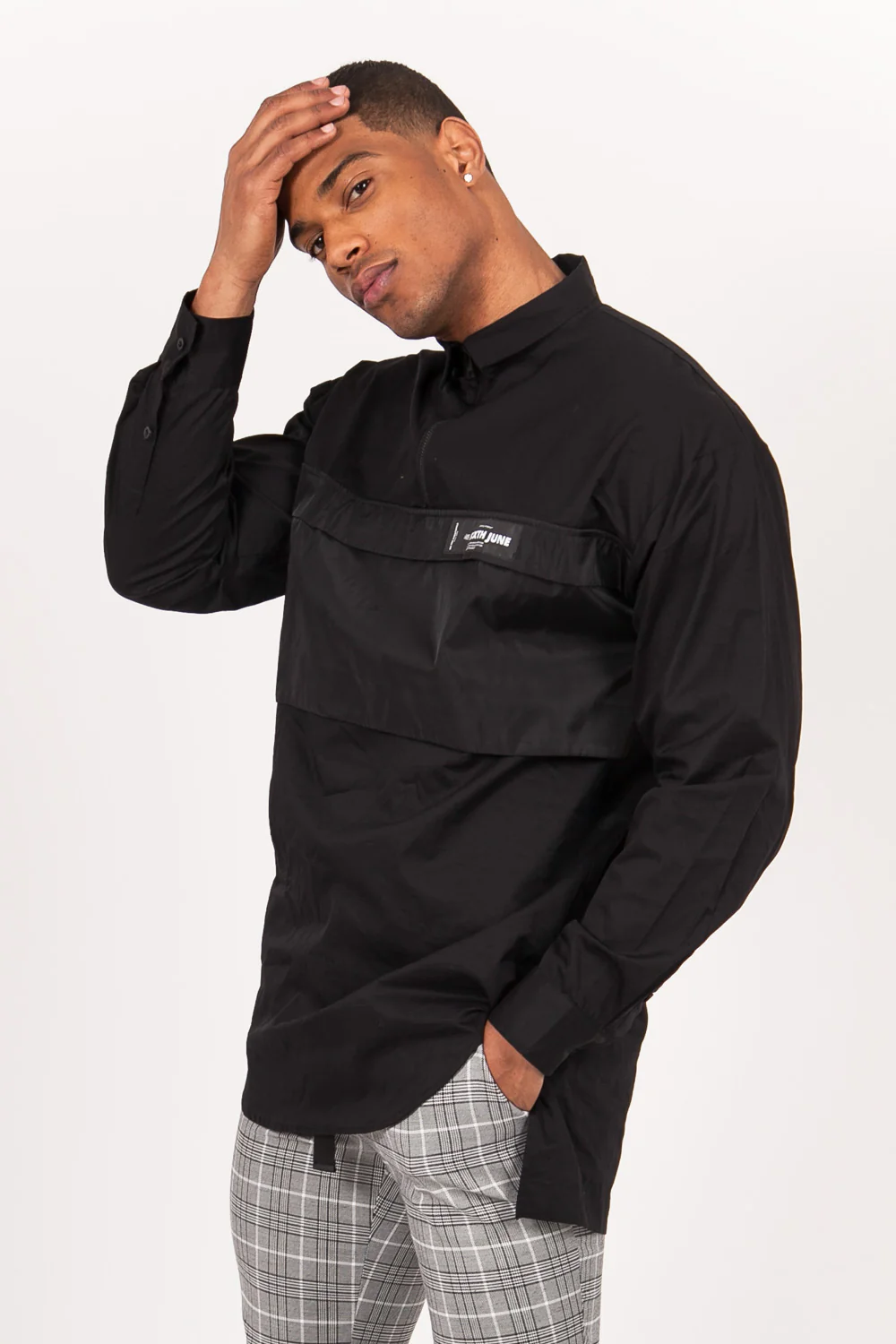 Chemise enfilable poche centrale noir - Image 4