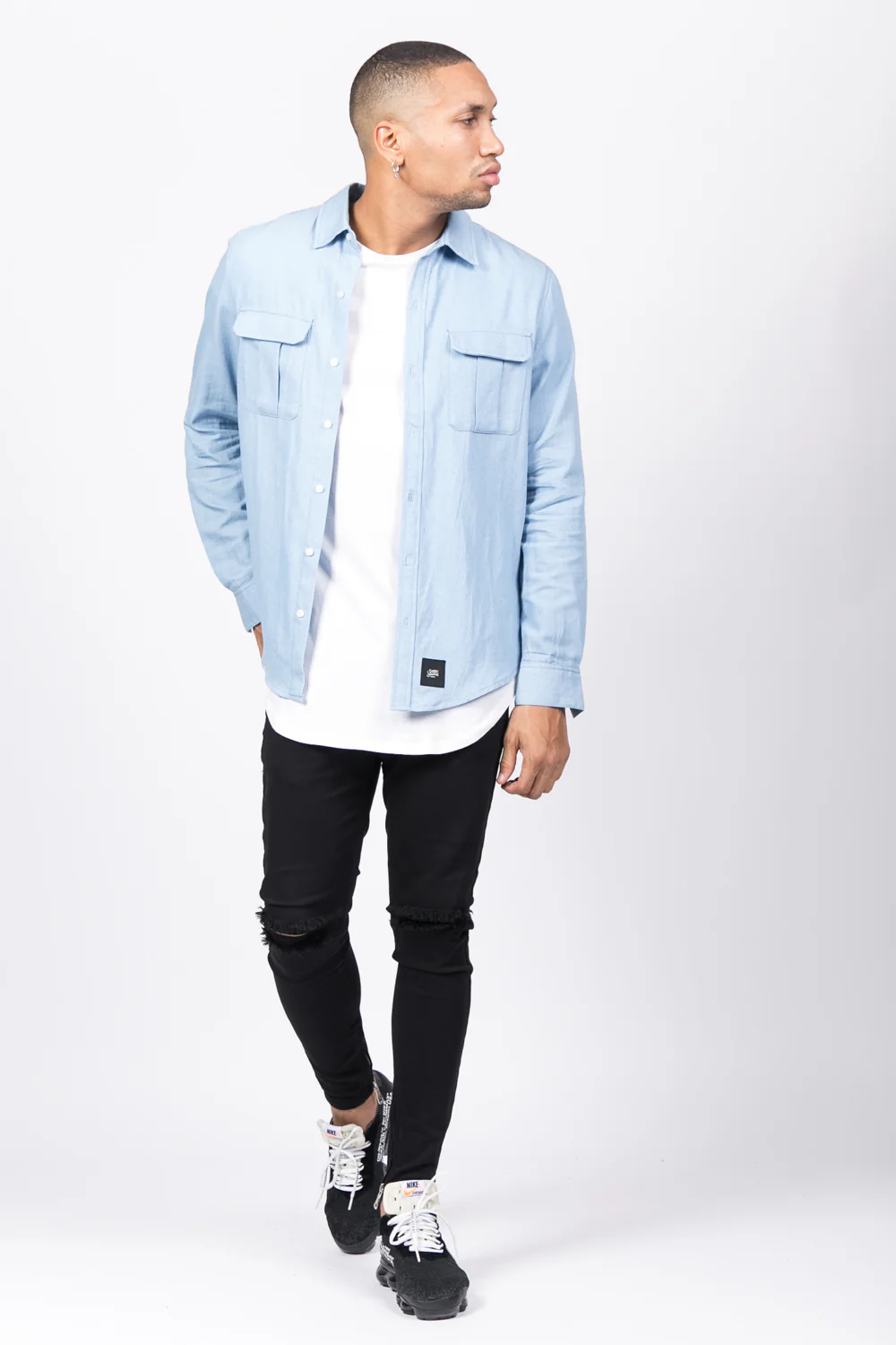 Chemise poches cargo bleu clair - Image 2