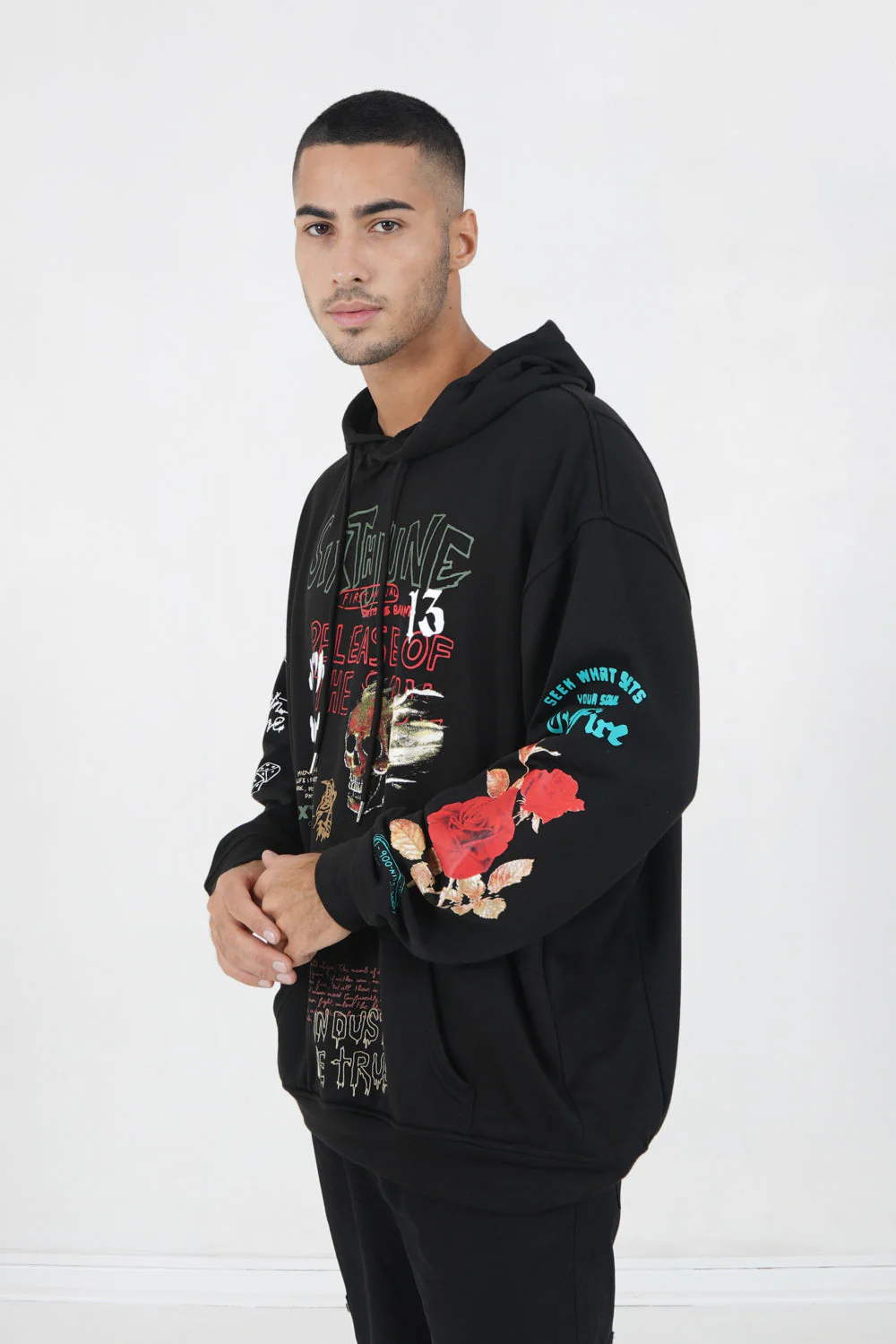 Sweat capuche customisé Noir - Image 4