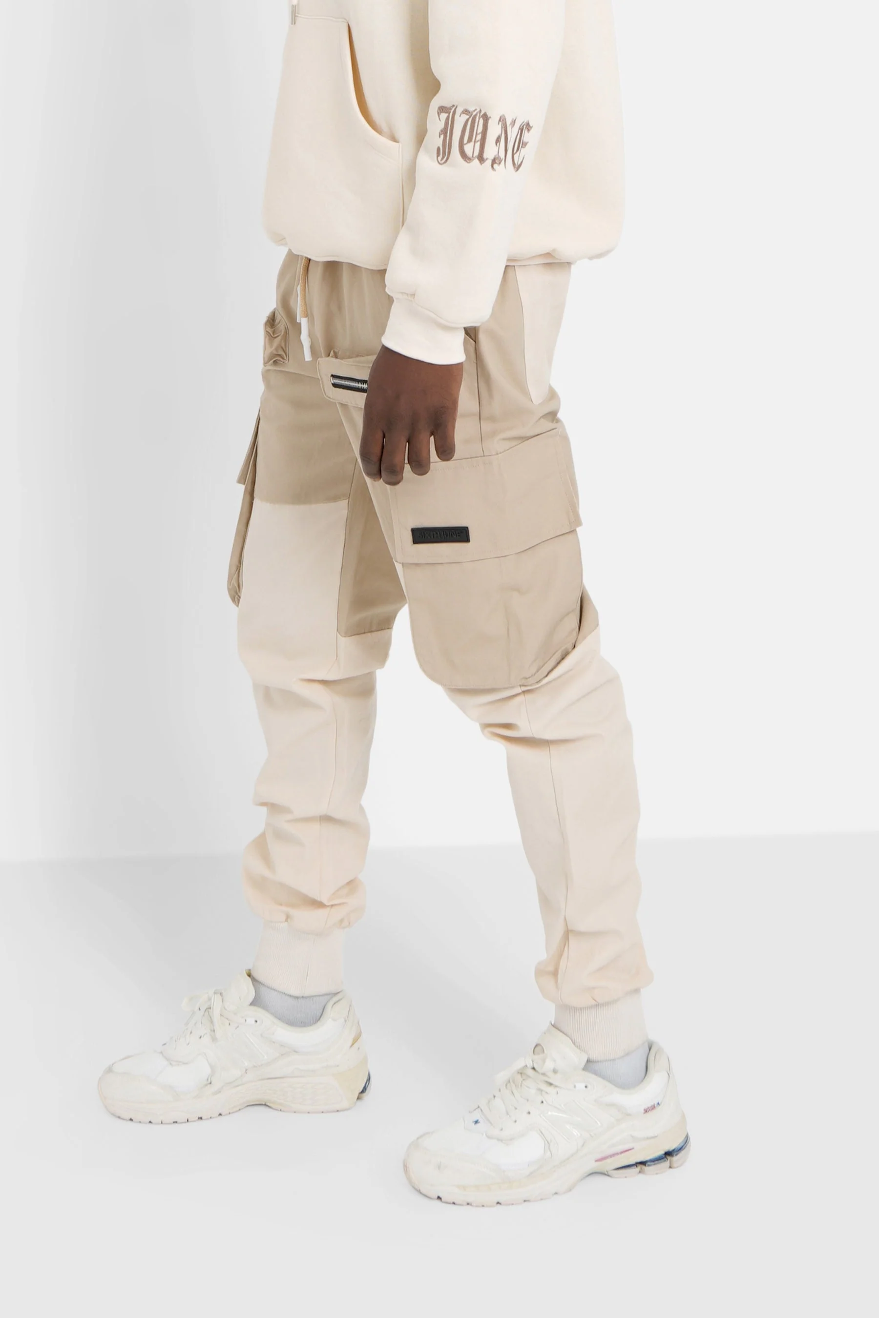 Pantalon cargo bicolore Beige - Image 4