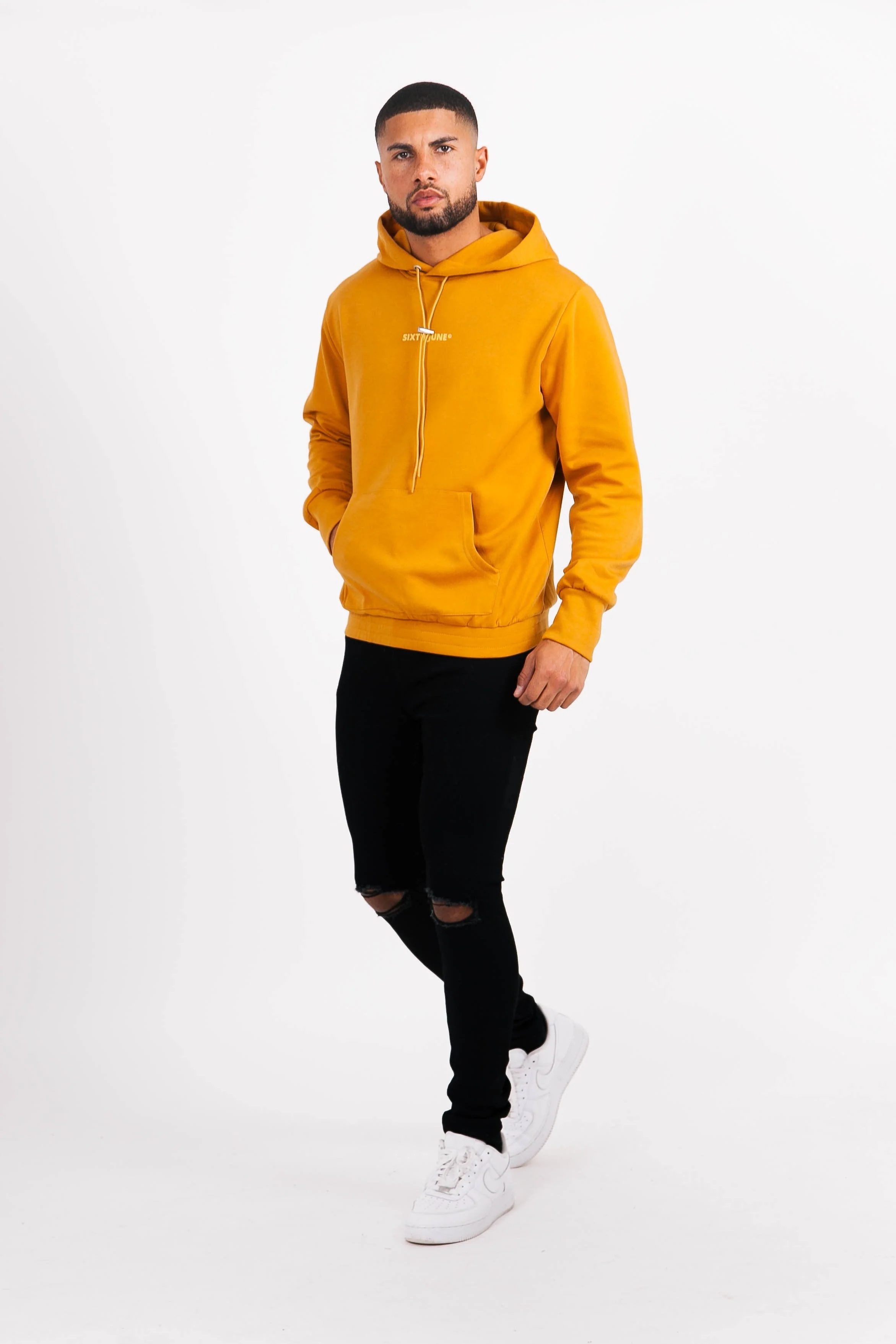 Sweat à capuche logo cordons jaune moutarde - Image 2