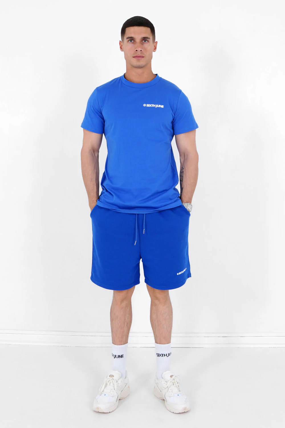 T-shirt essential logo Bleu foncé - Image 2