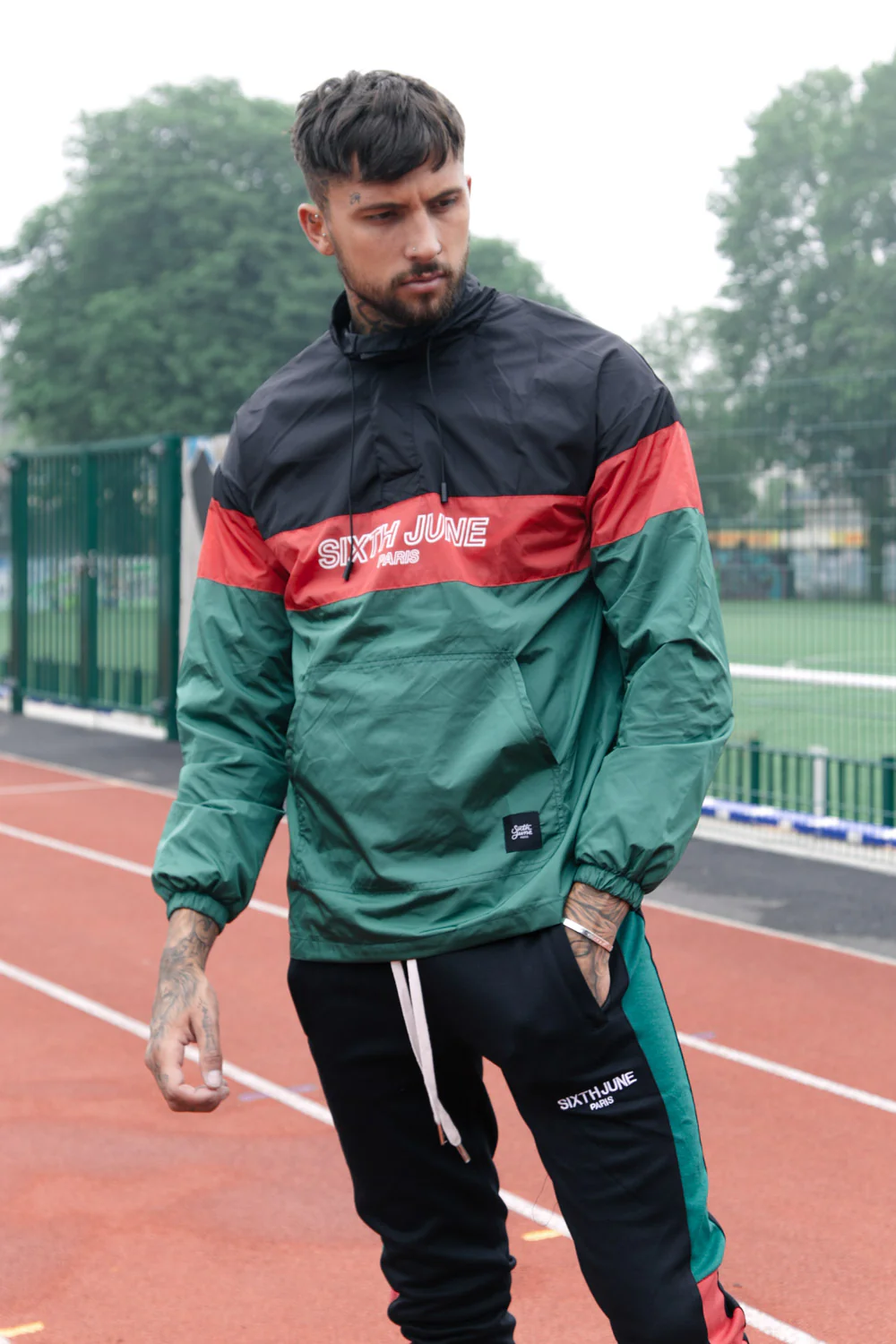 Coupe-vent tricolore texte vert noir rouge - Image 5
