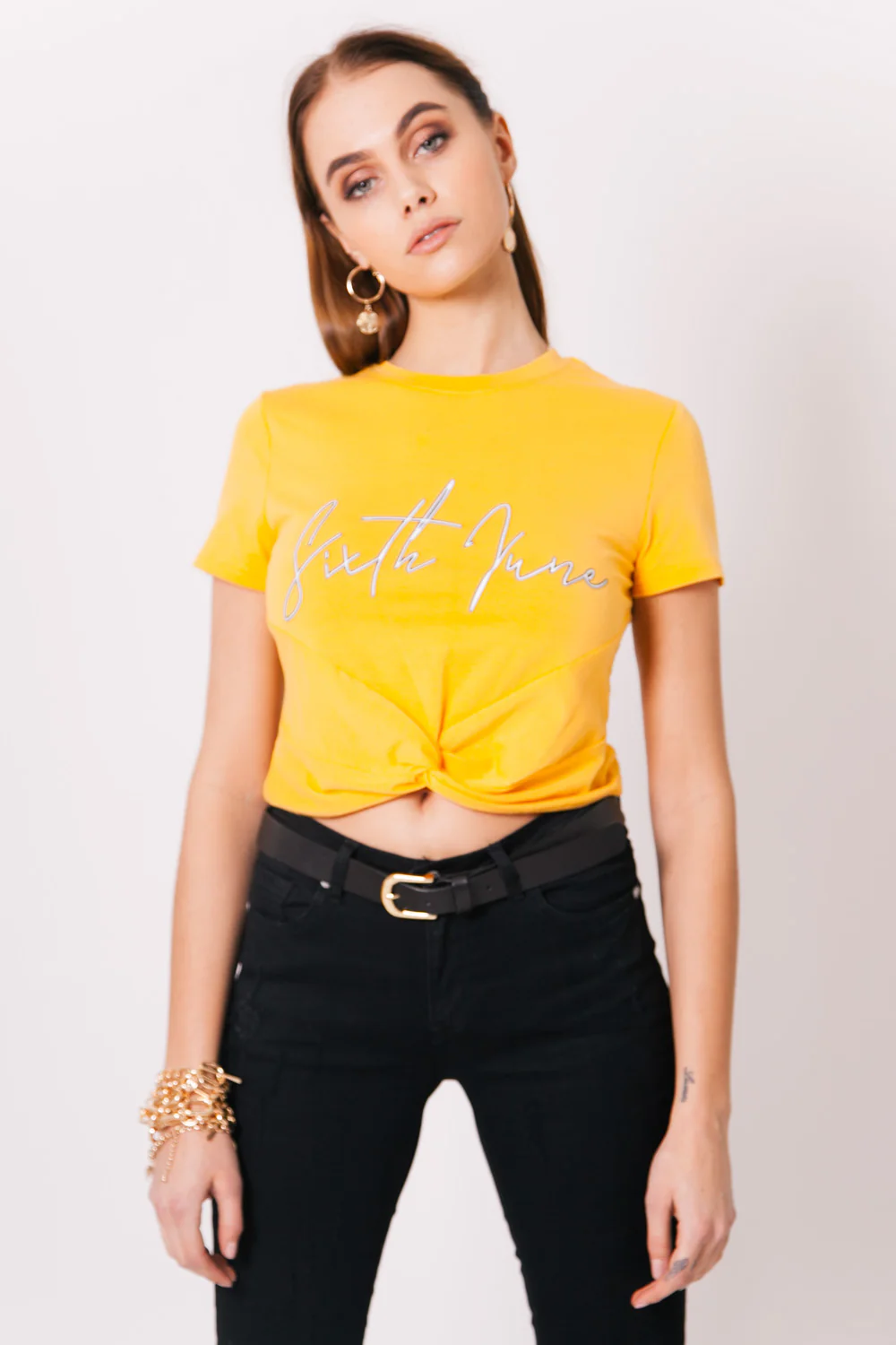 Crop-top noeud logo jaune - Image 4