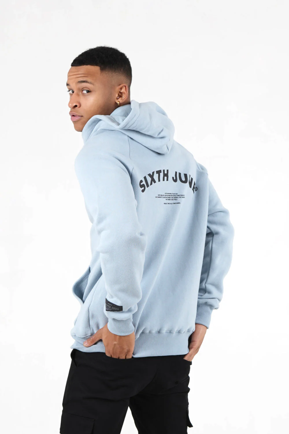 Sweat capuche logo incurvé Bleu clair - Image 4