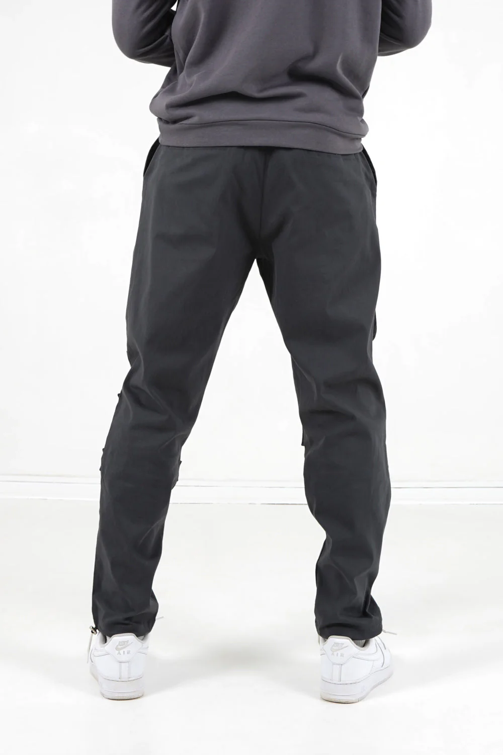 Pantalon cargo broderies poche Gris foncé - Image 5
