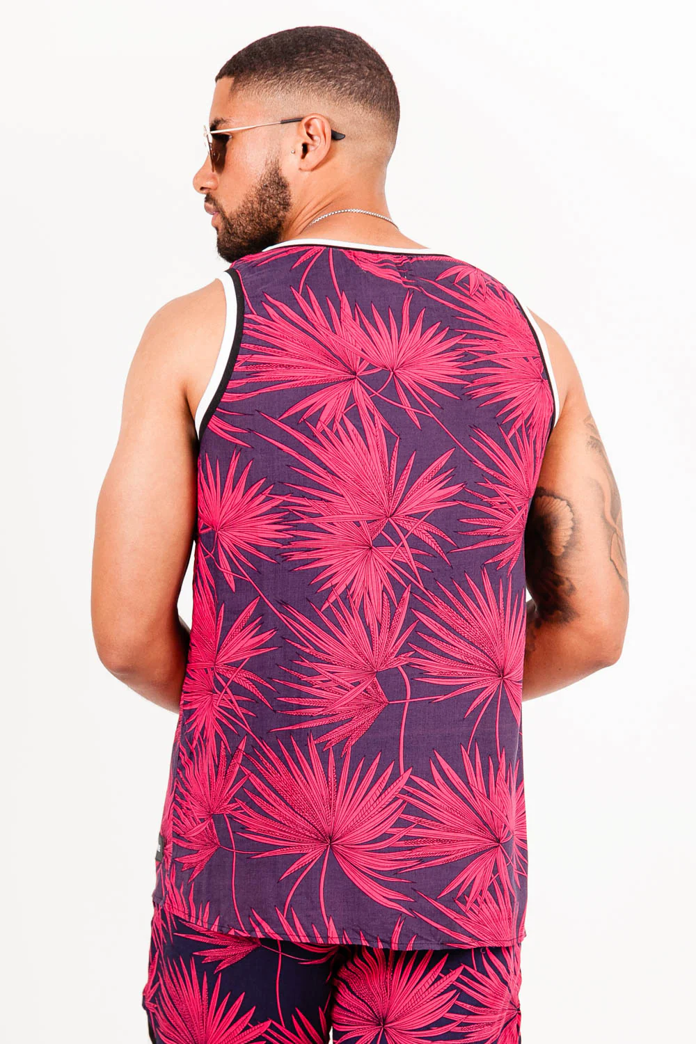 Débardeur tropical palmier bleu foncé rouge - Image 5