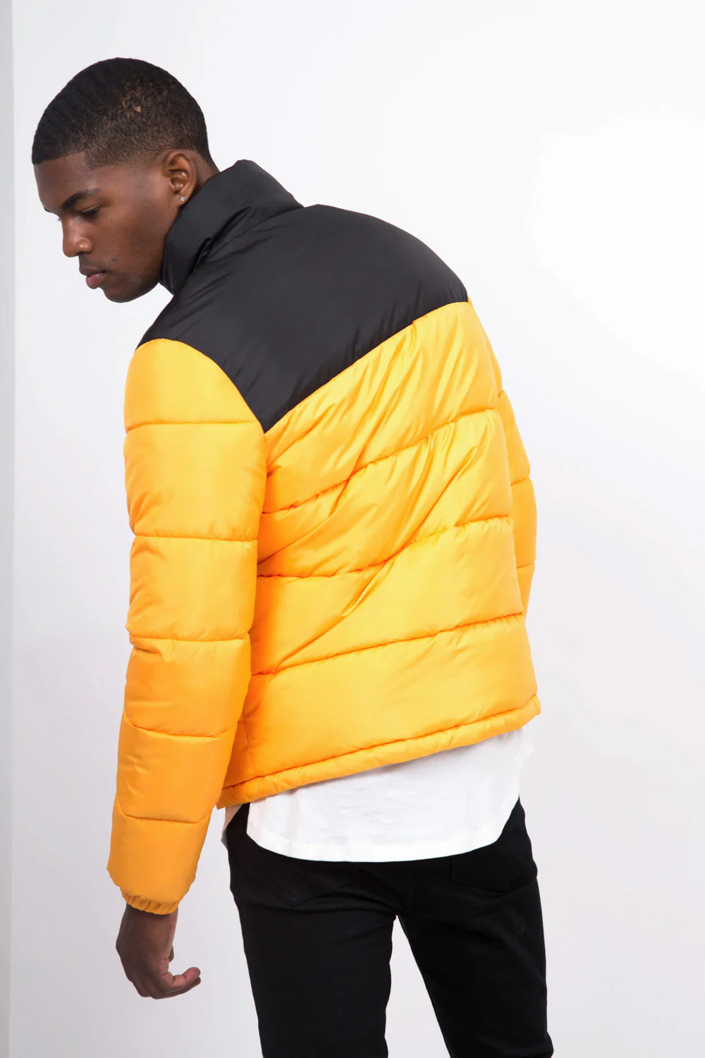 Doudoune bicolore logo jaune noire - Image 4