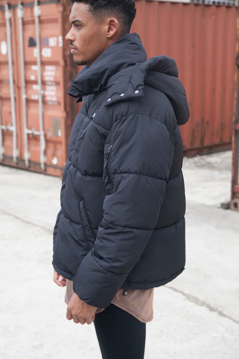 Doudoune courte capuche noir - Image 4