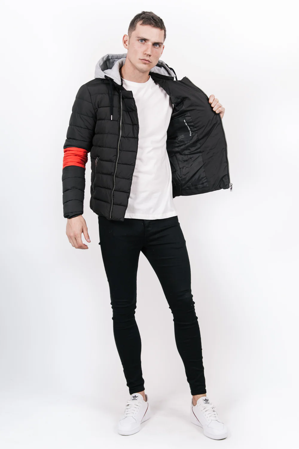 Doudoune courte capuche noir rouge - Image 4