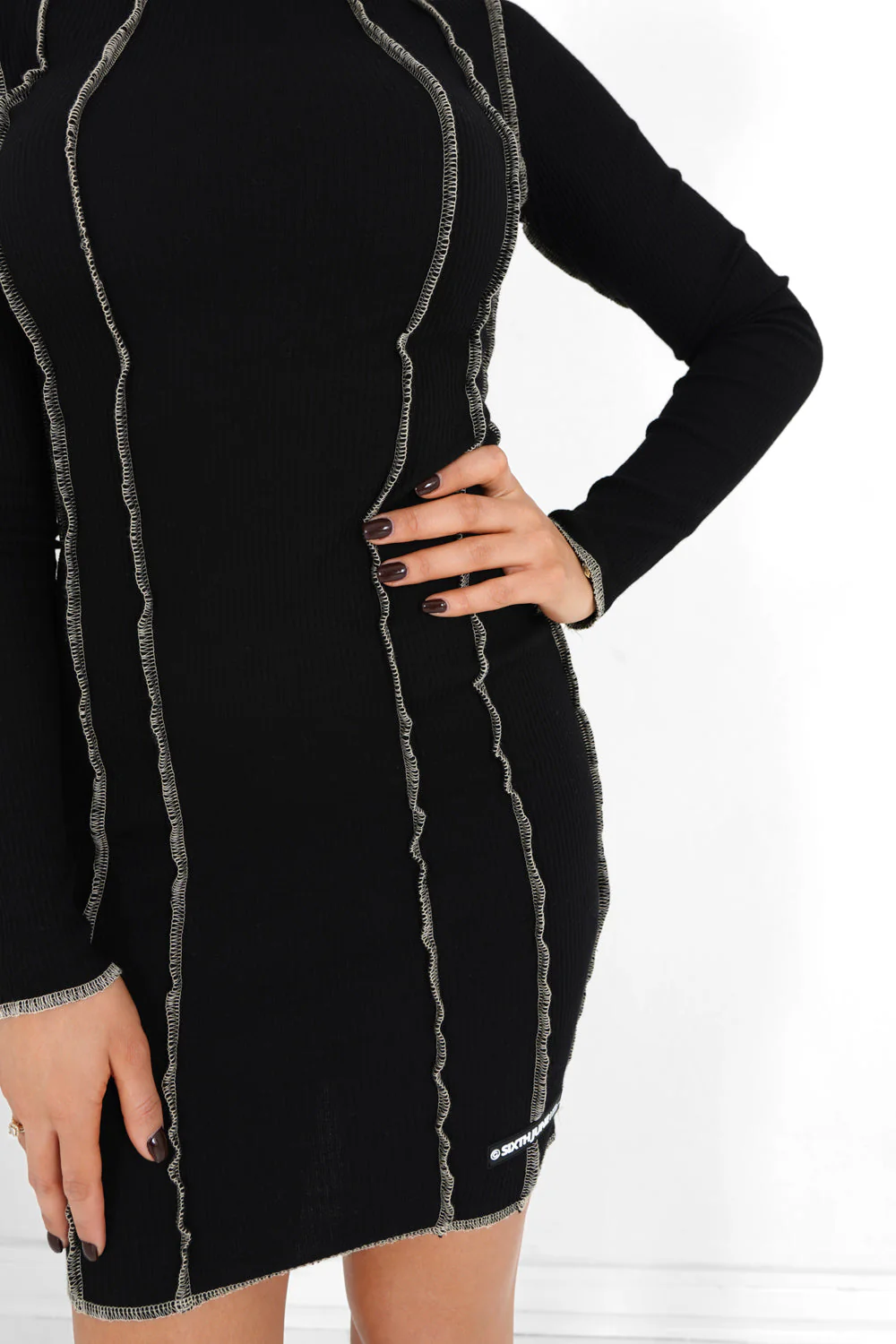 Robe couture surfilée Noir - Image 3