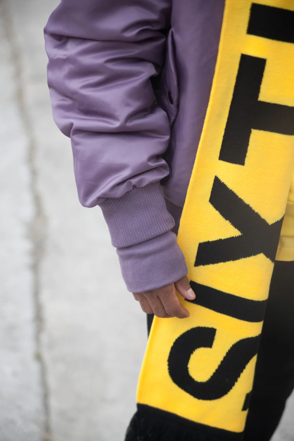 Echarpe oversize Fall Winter 2017 jaune - Image 4