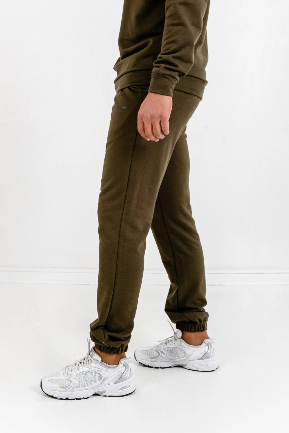 Jogging essential logo Kaki - Image 3
