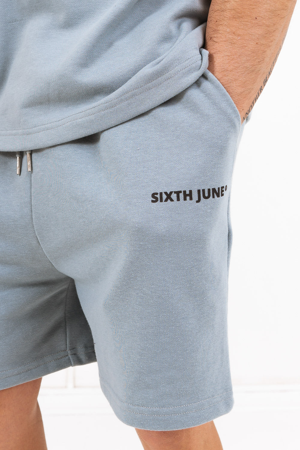 Short essential logo Bleu - Image 3