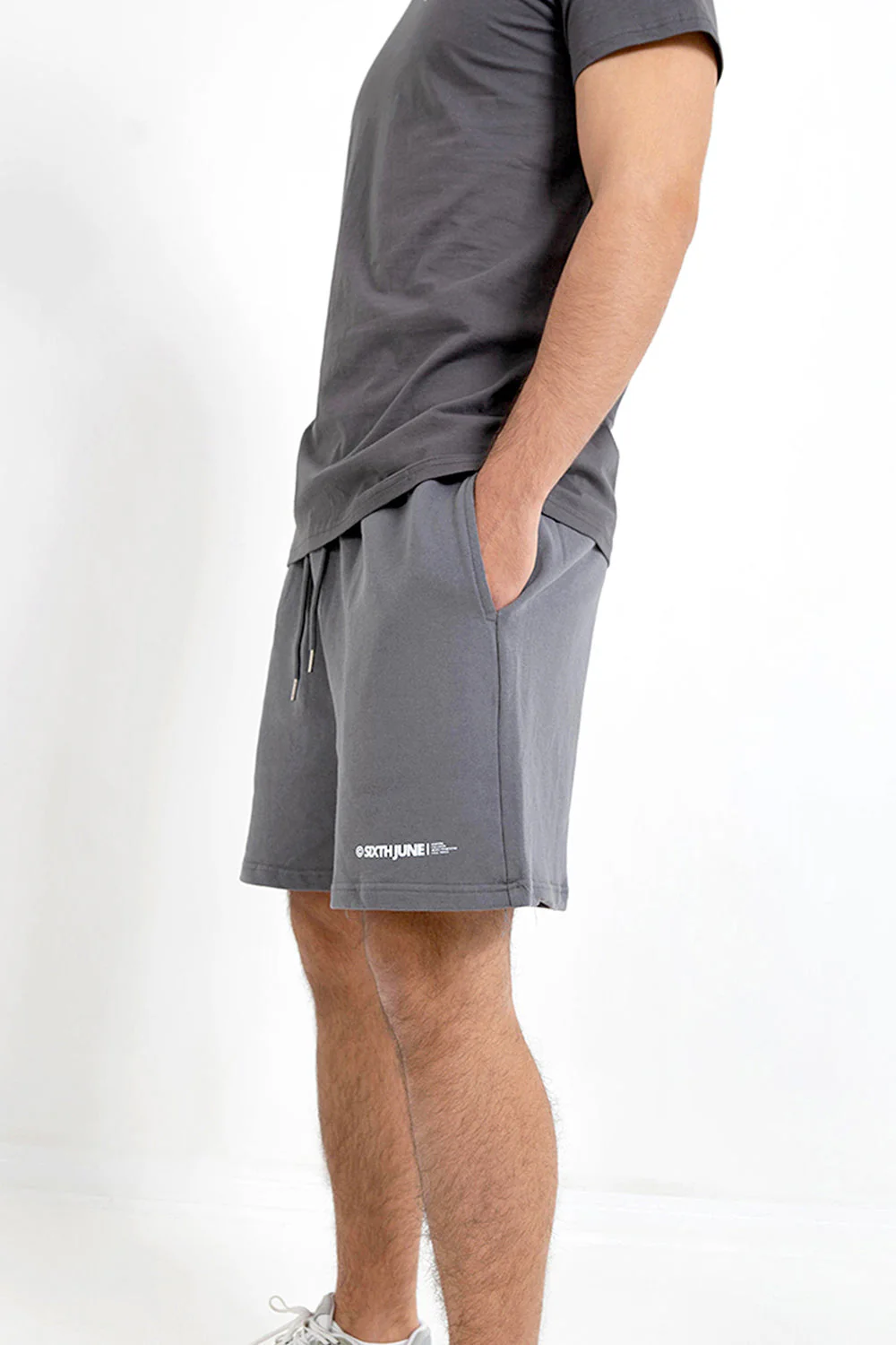 Short essential logo Gris foncé - Image 4