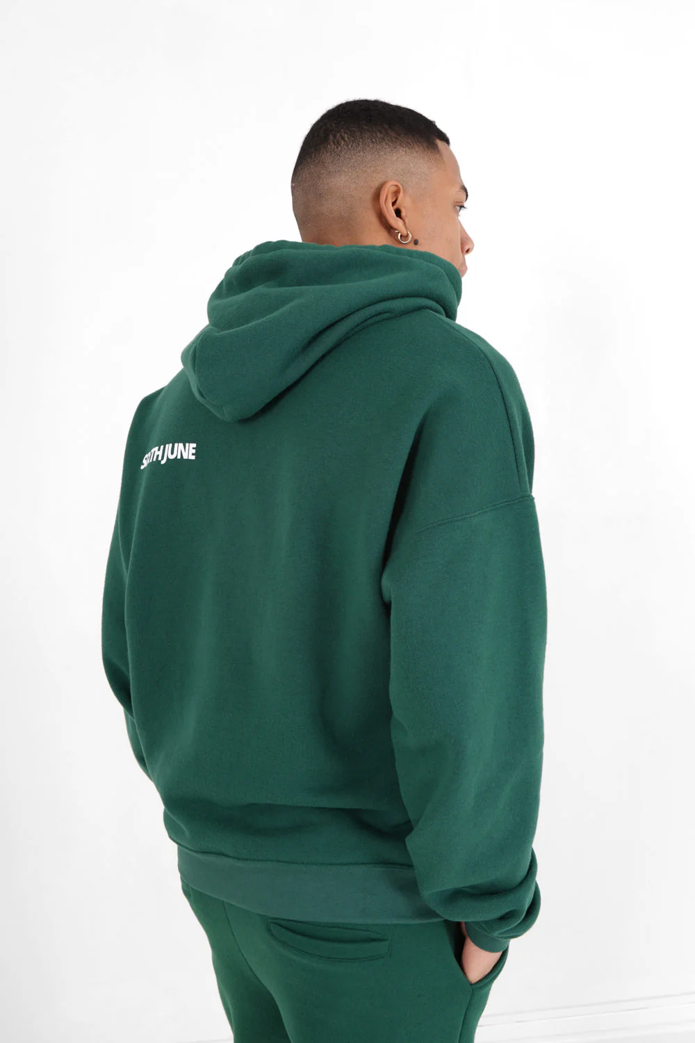 Sweat capuche oversize logo décalé Vert foncé - Image 5