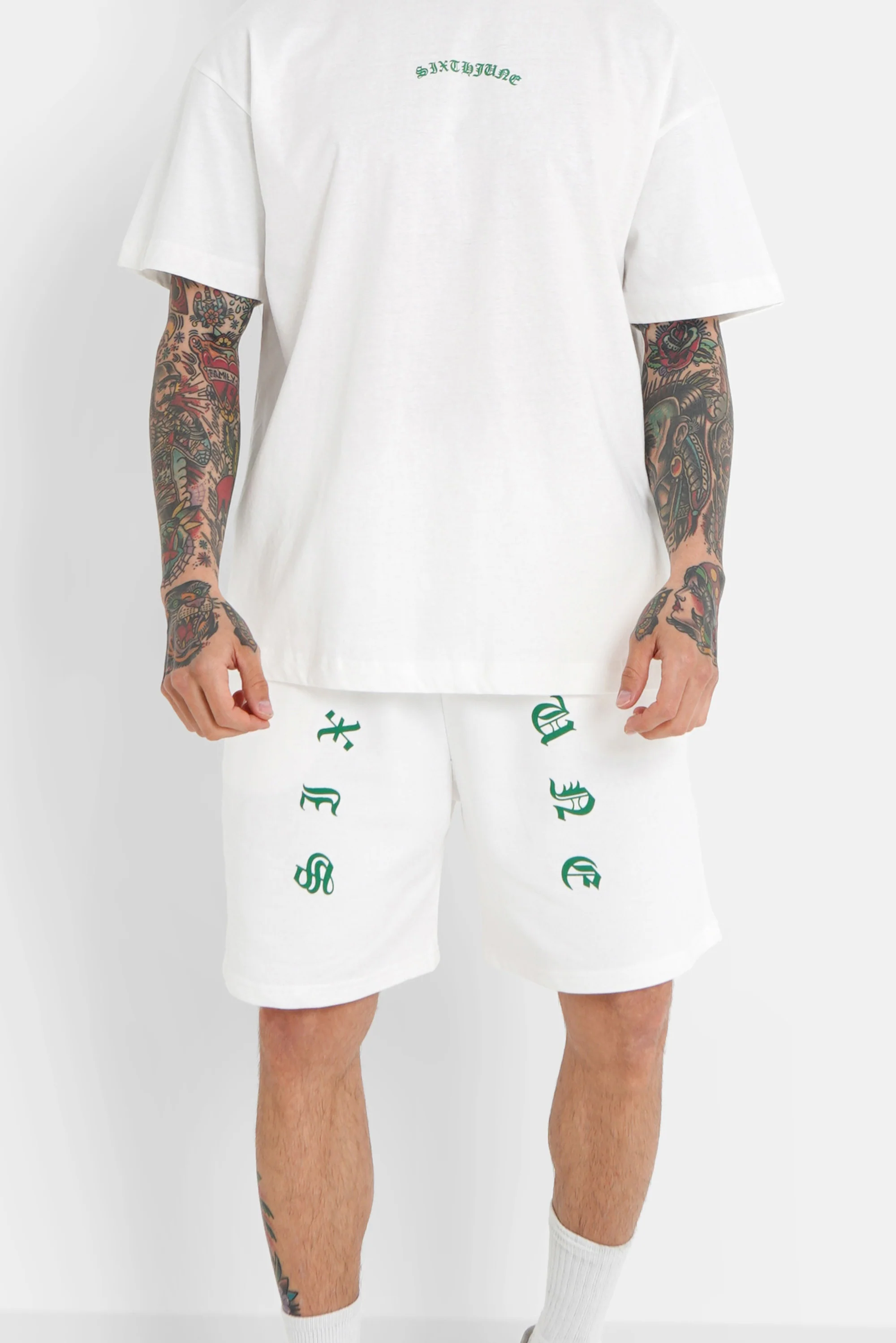 GOTHIC printed short