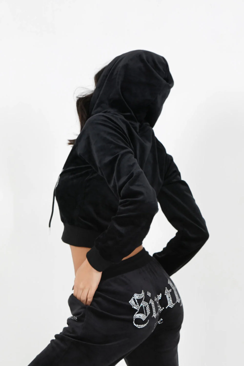 Sweatshirt capuche velours strass Noir - Image 4