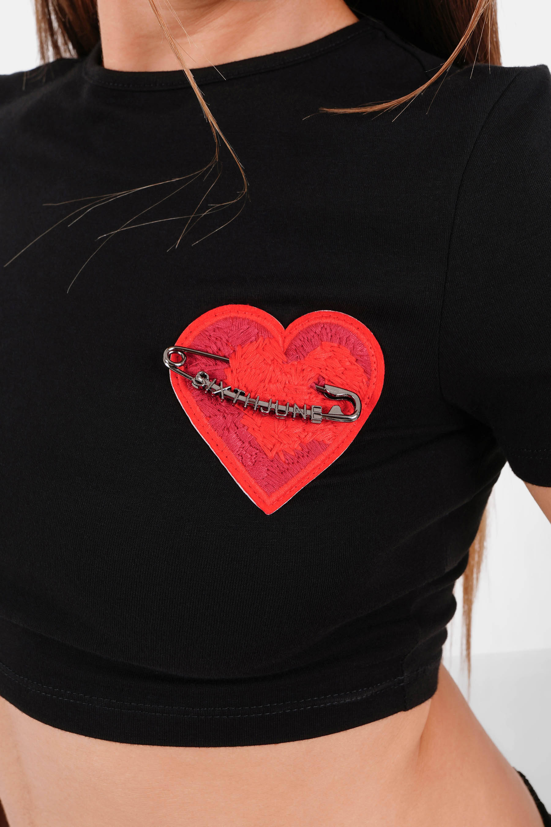 Top coeur brodé Noir - Image 3