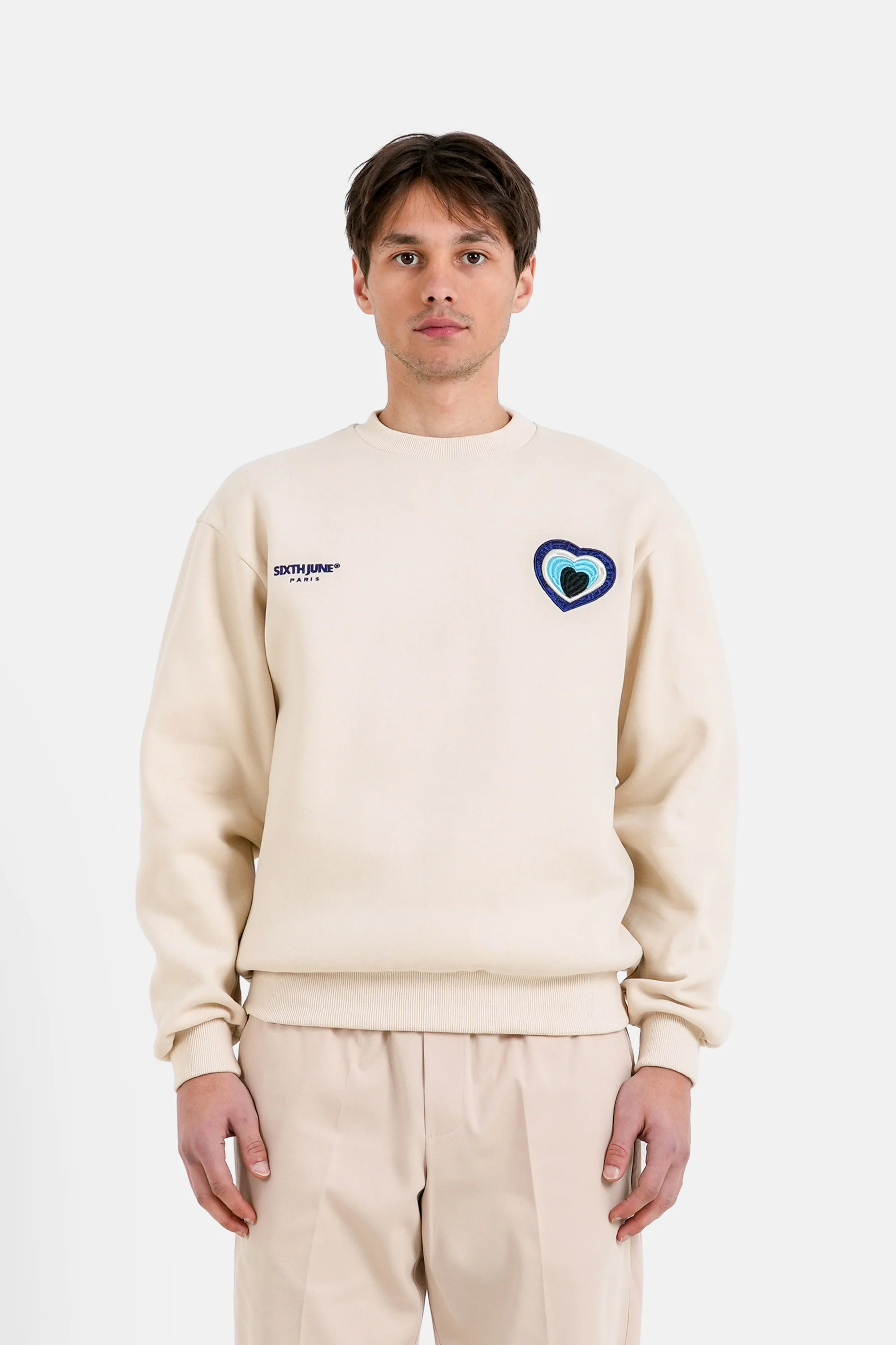 HEART patch sweatshirt