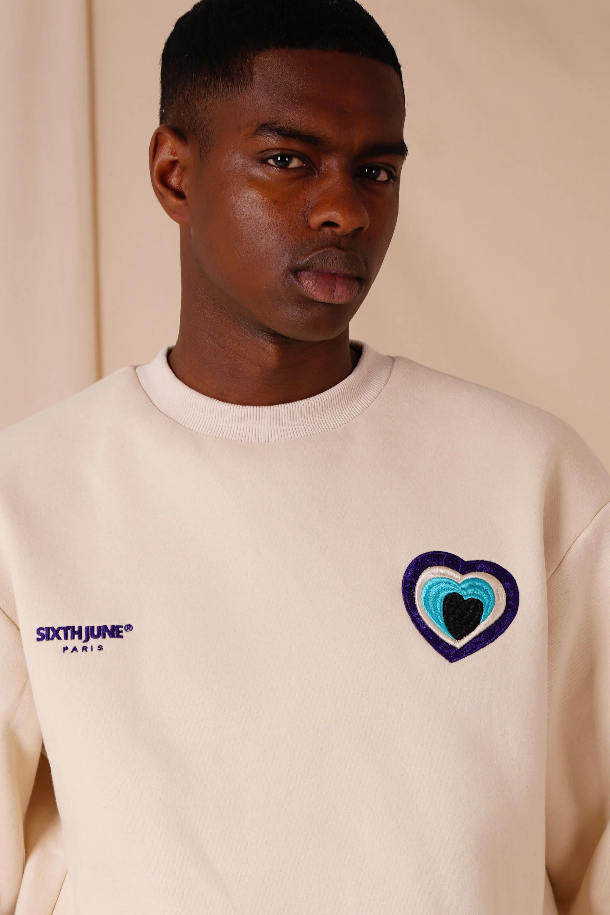 HEART patch sweatshirt - Image 7