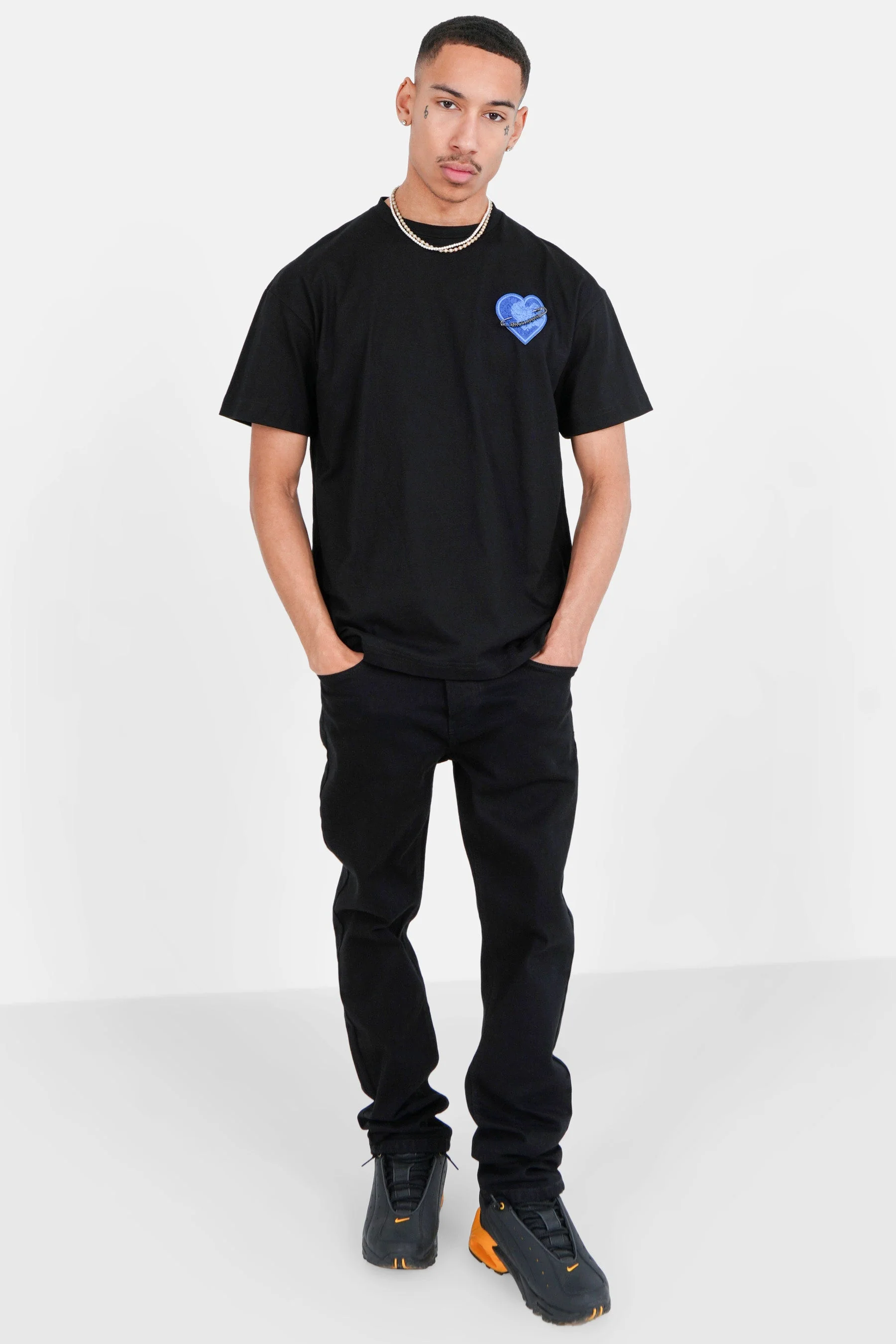 T-shirt coeur brodé Noir - Image 2