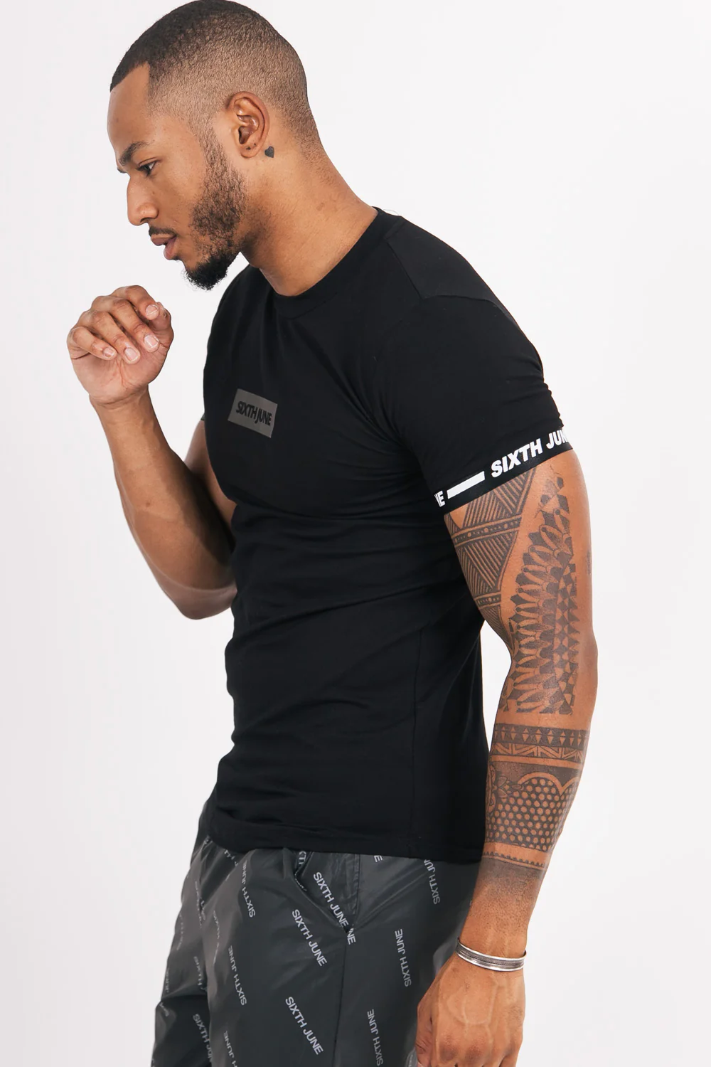 T-shirt iridescent logo manche noir - Image 3