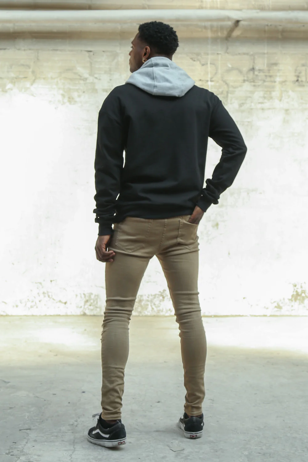 Jean biker déchiré genou beige - Image 3