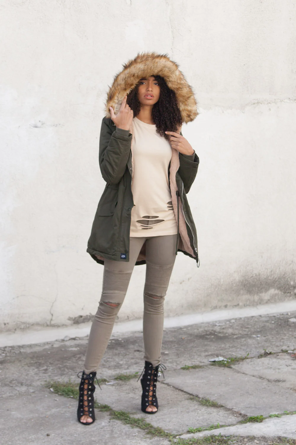 Jean biker Femme destroy taupe W2338HDE - Image 2